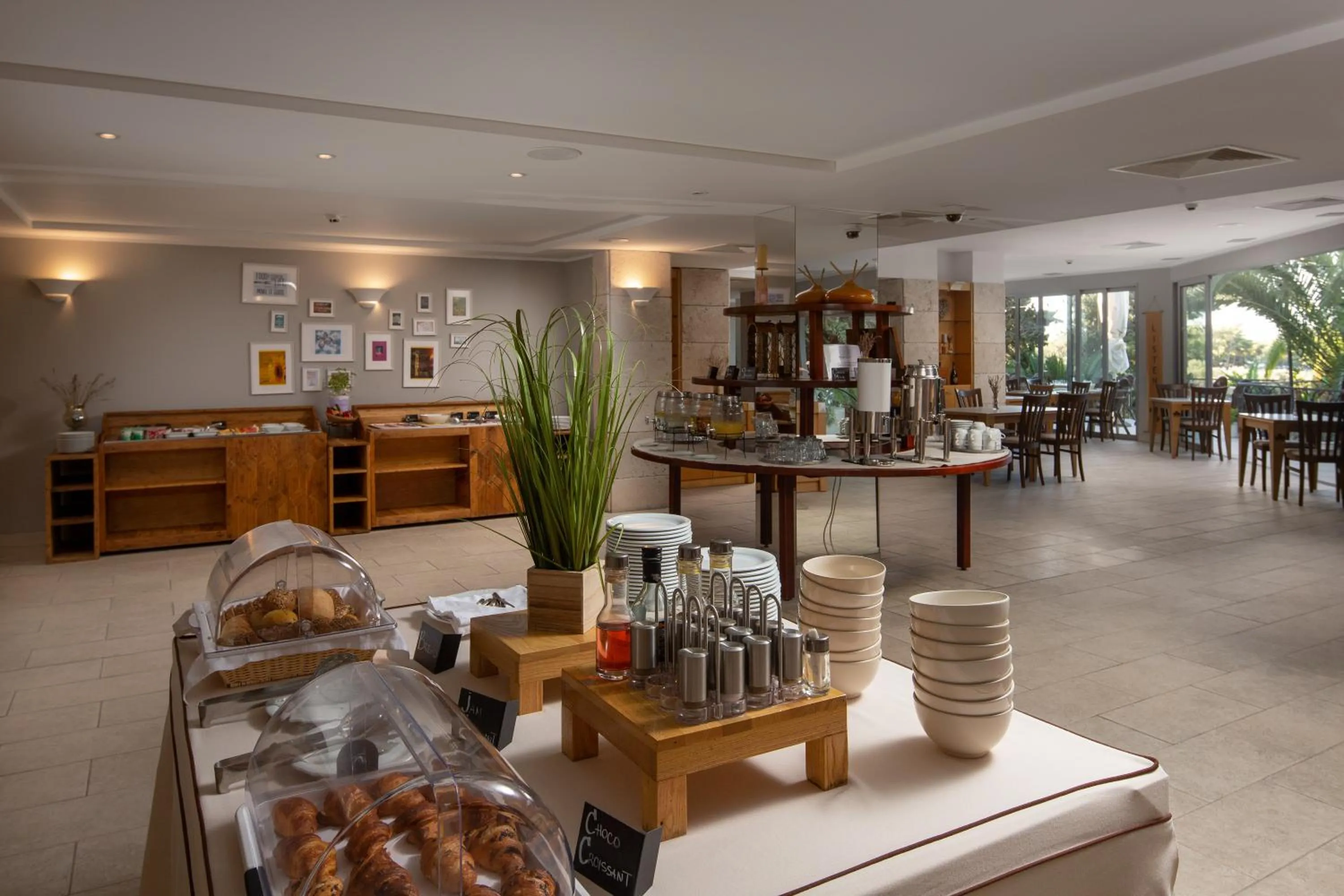 Restaurant/places to eat in Hotel Podstine