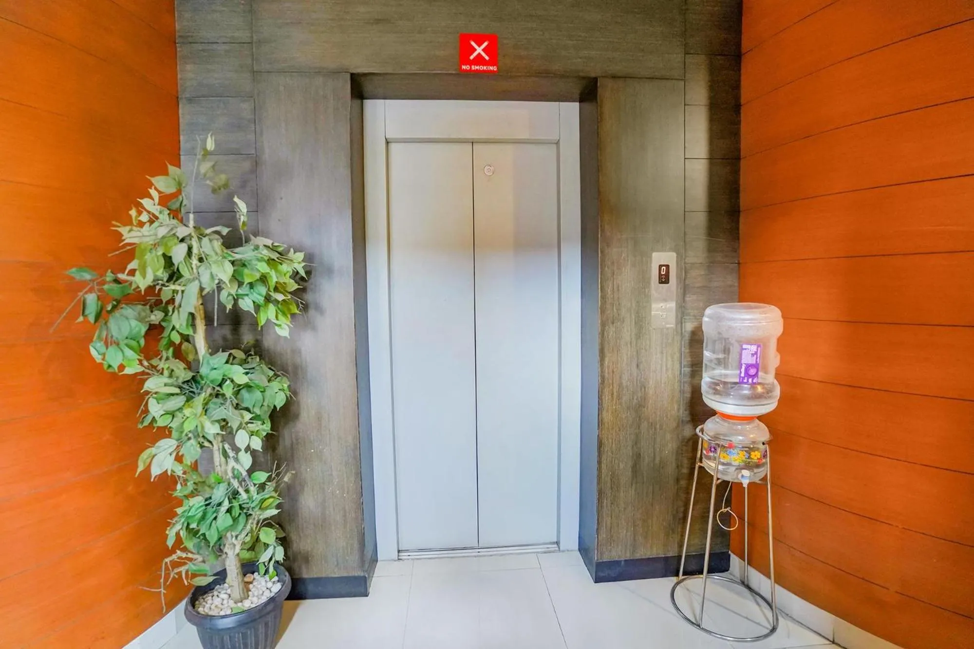 elevator in FabHotel The Green City - Central Railway Station