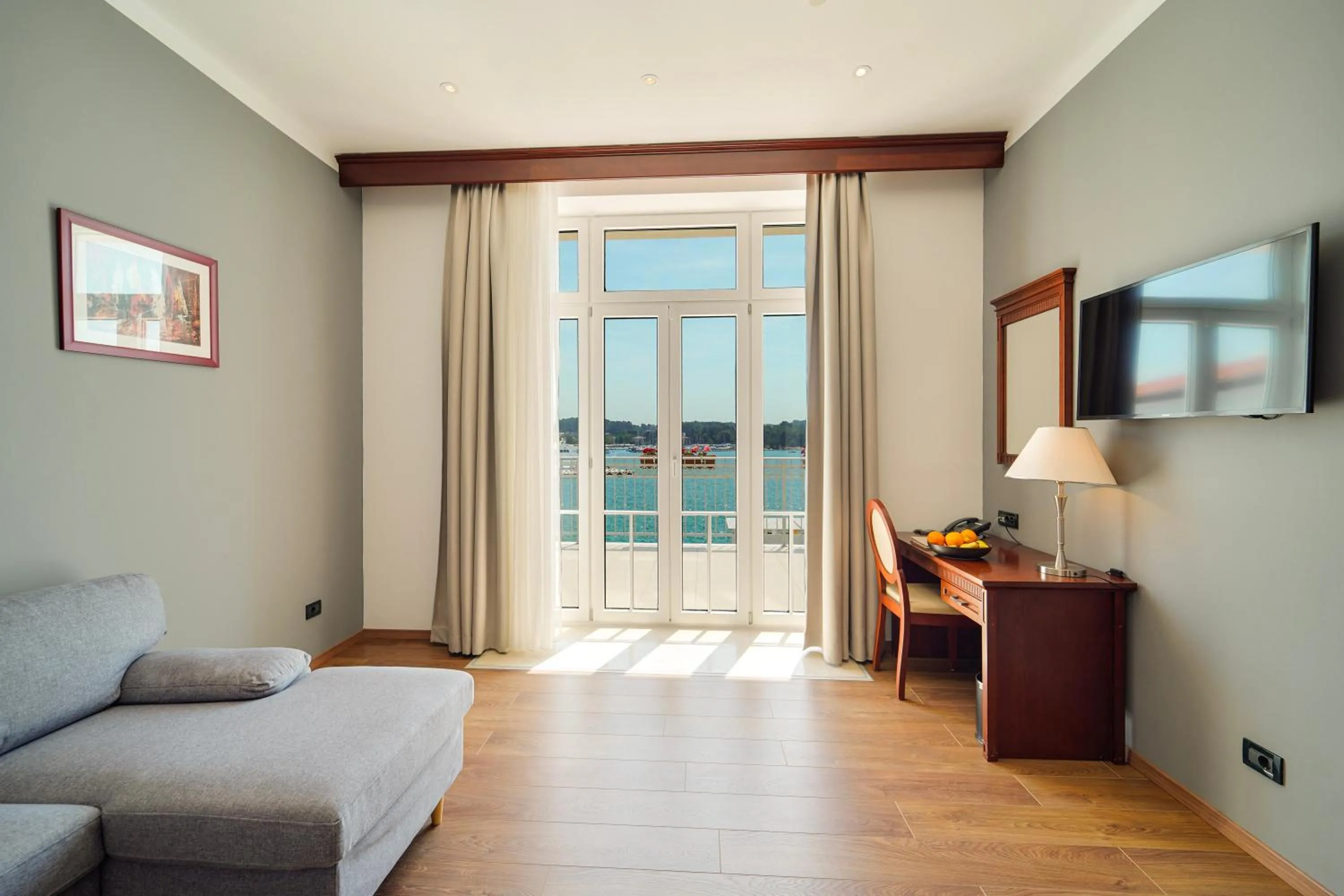 TV and multimedia in BO Hotel Palazzo