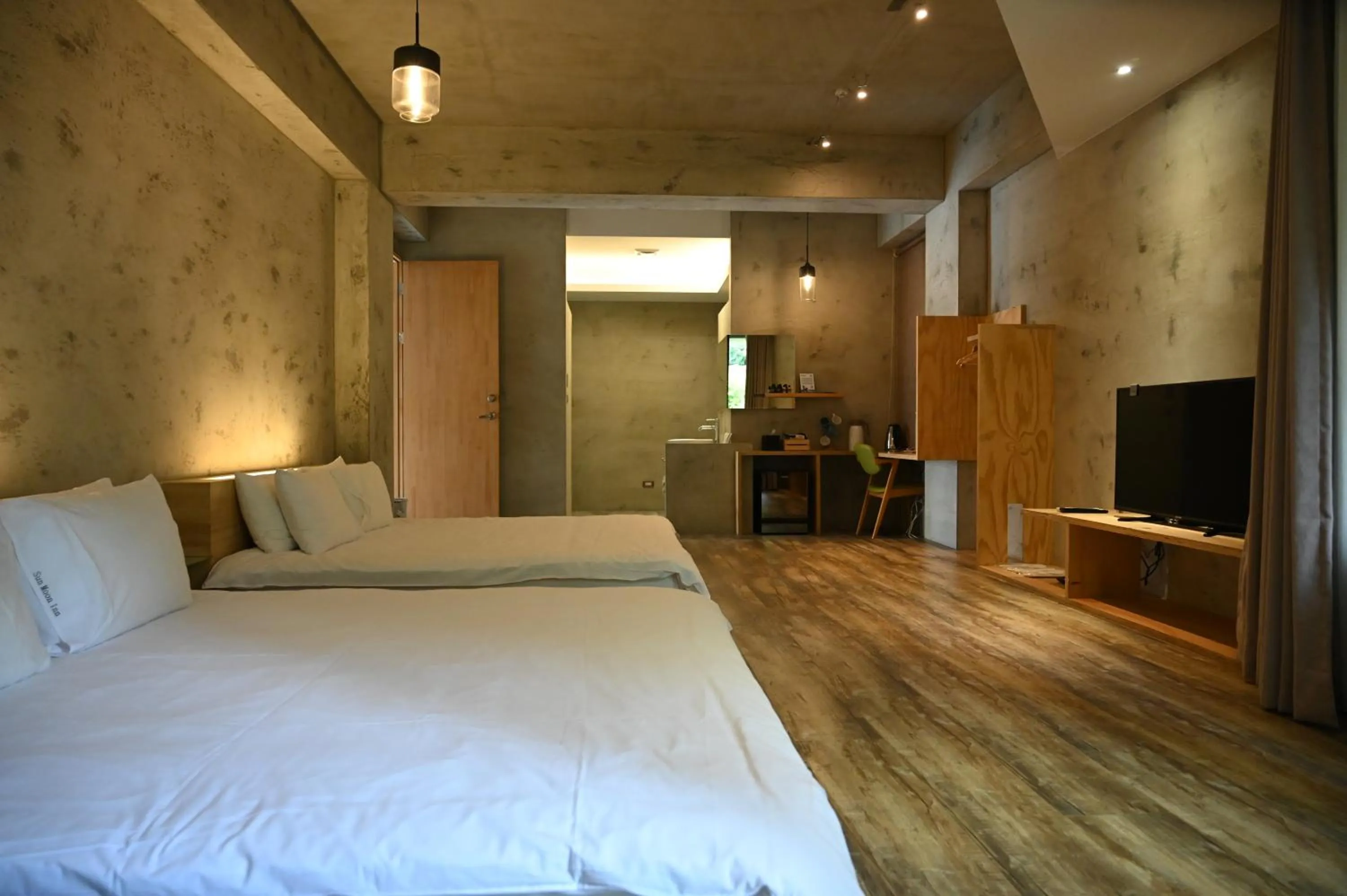 Photo of the whole room, Bed in 日月潭山慕藝旅 Sun Moon Inn