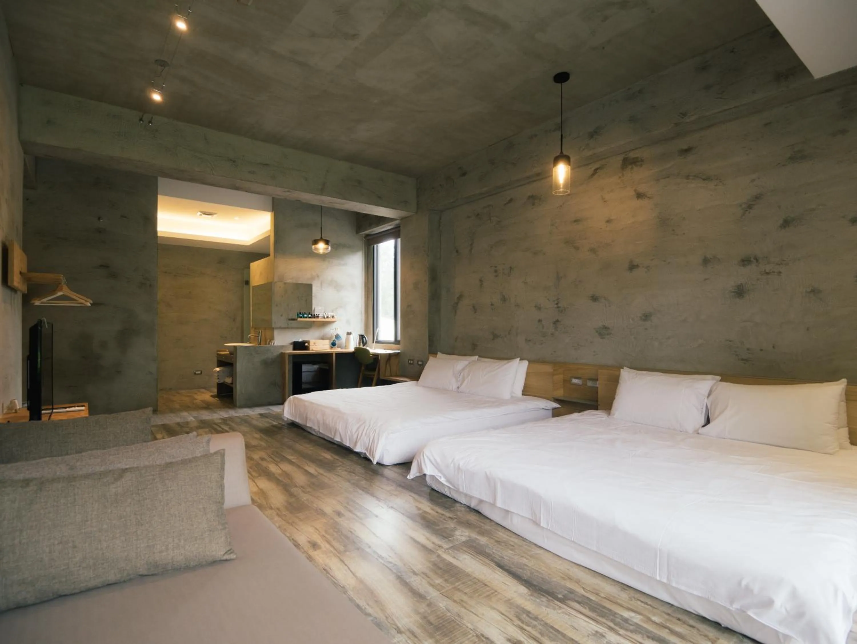 Seating area, Bed in 日月潭山慕藝旅 Sun Moon Inn