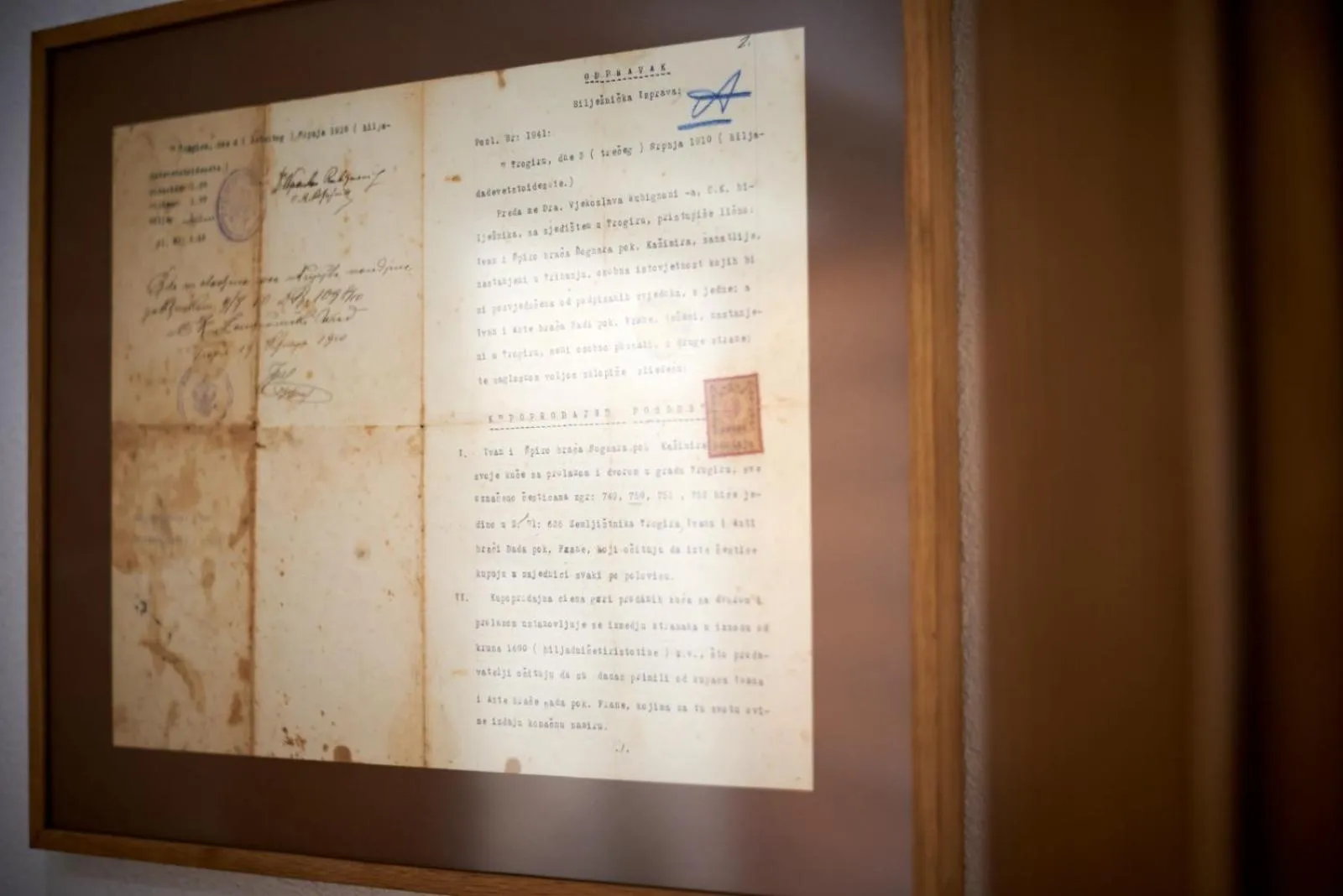 Logo/Certificate/Sign in Villa Kudelik - Stone Story