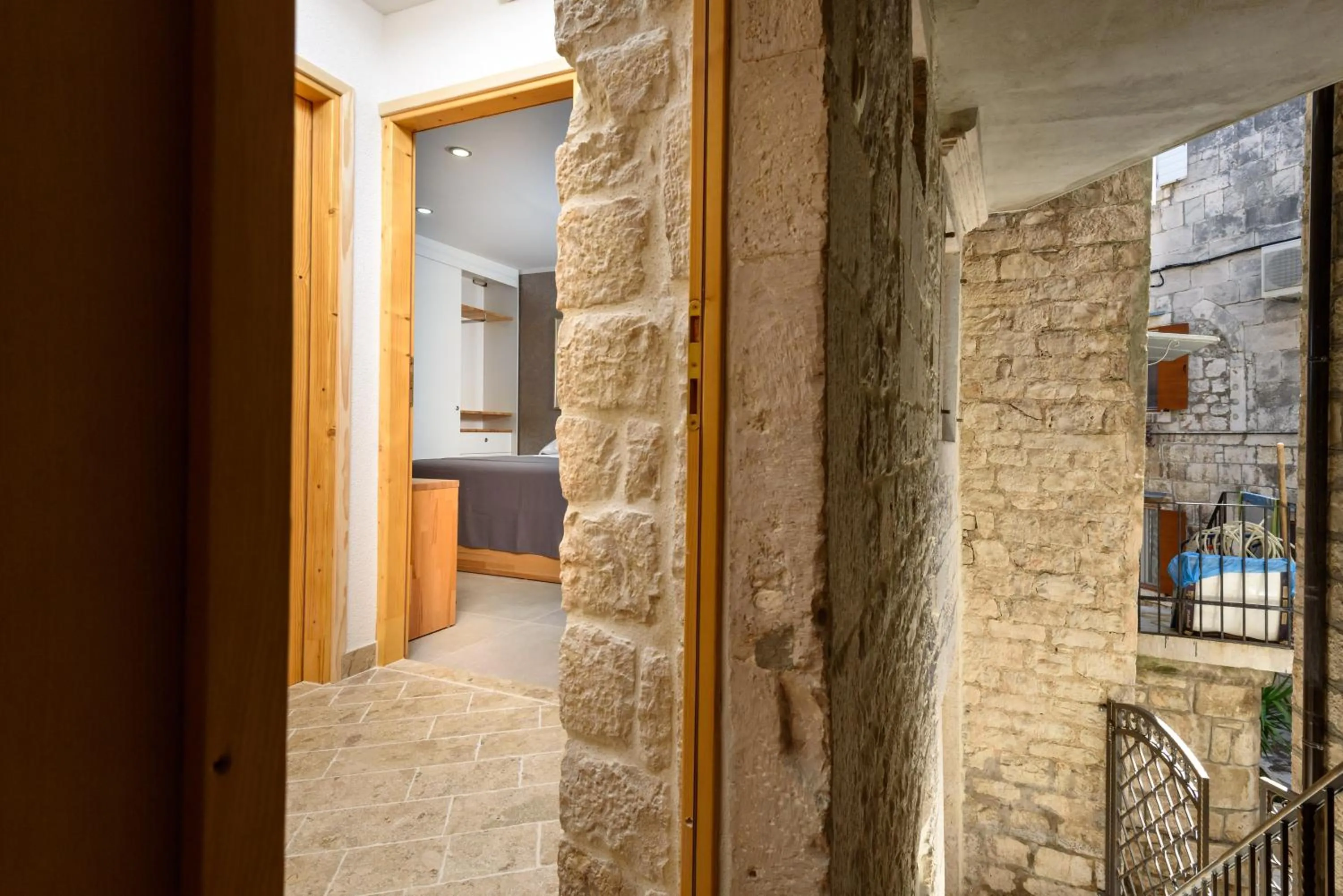 Facade/entrance in Villa Kudelik - Stone Story