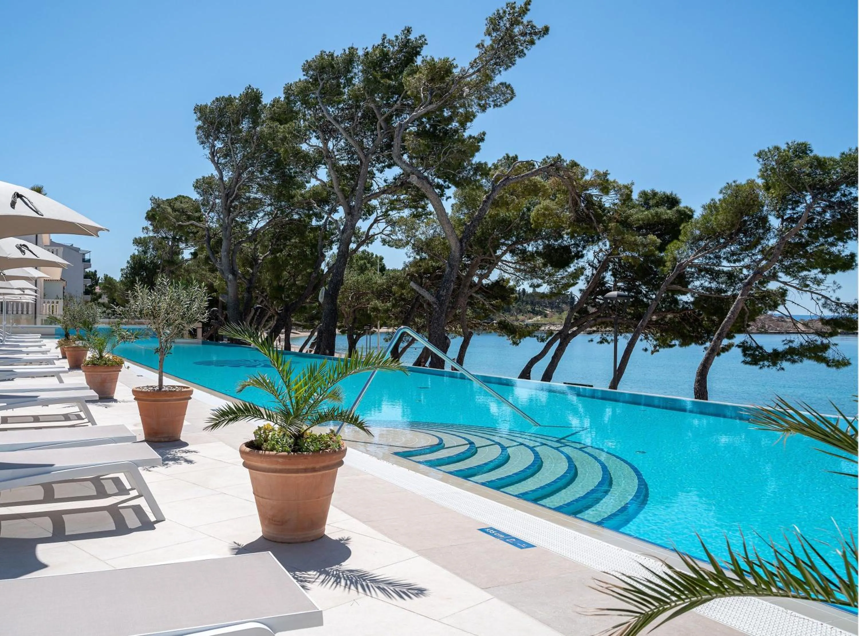 Swimming pool in Valamar Meteor Hotel