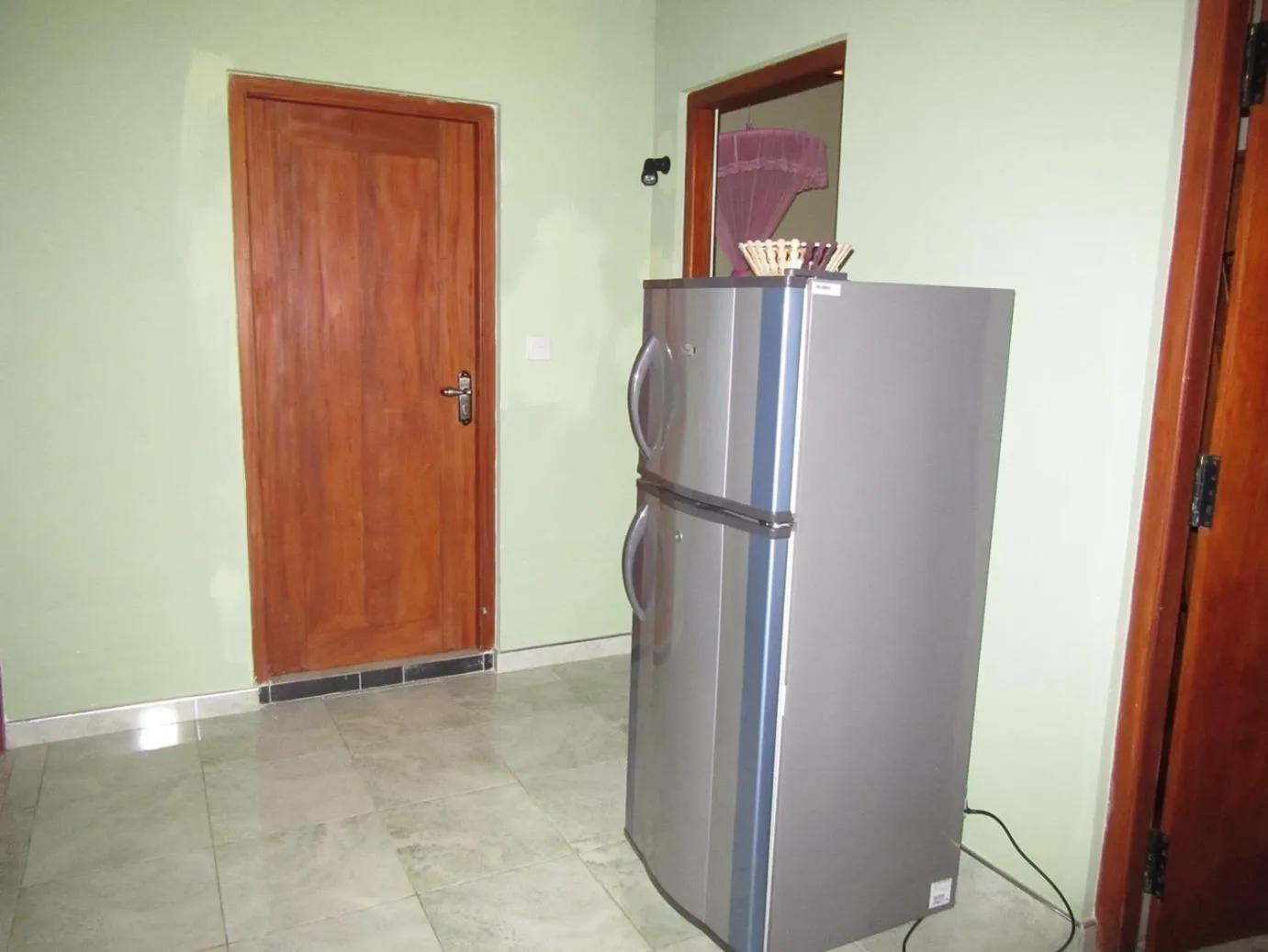 Kitchen or kitchenette in Mahi Villa