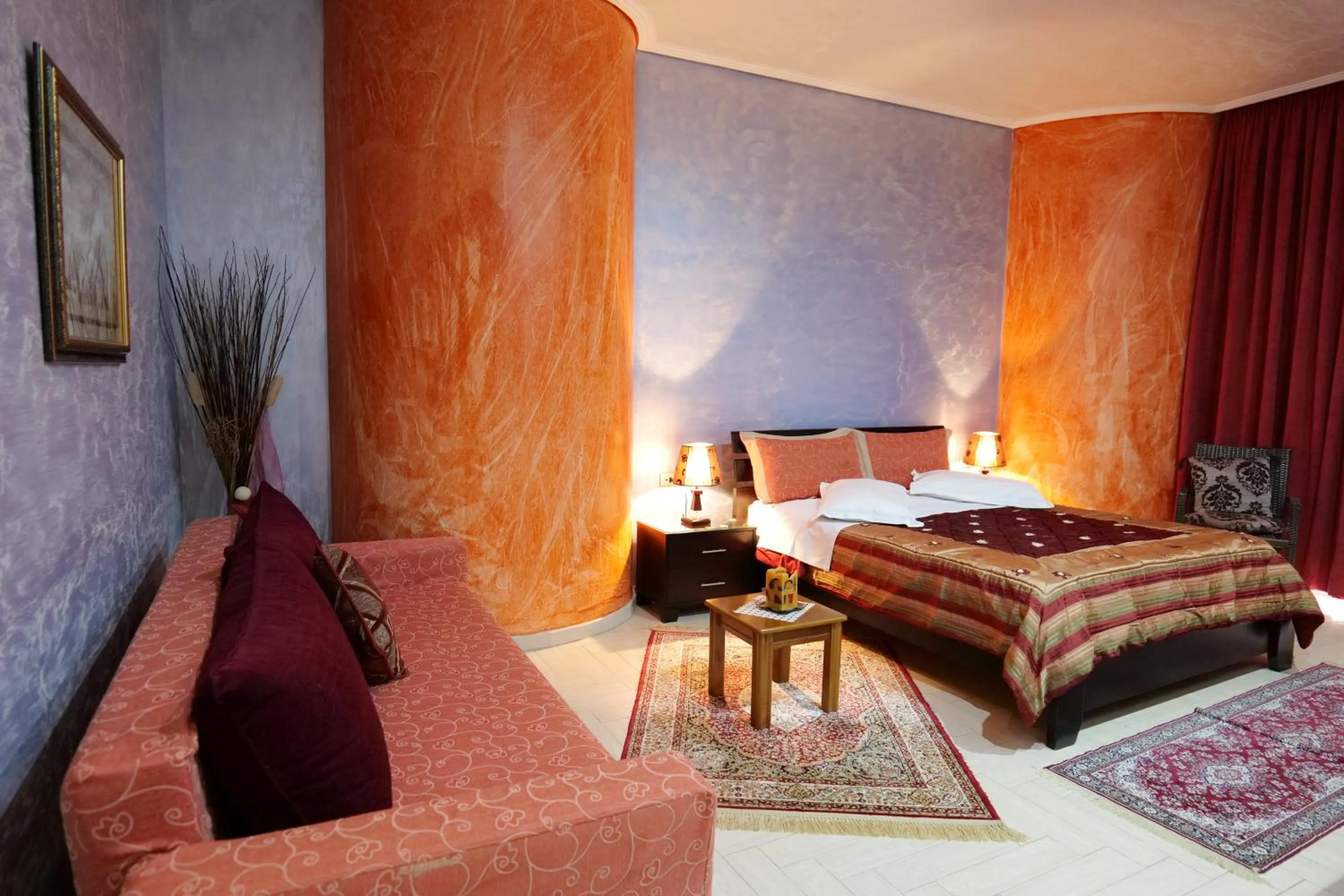 Photo of the whole room in Hotel Lindi