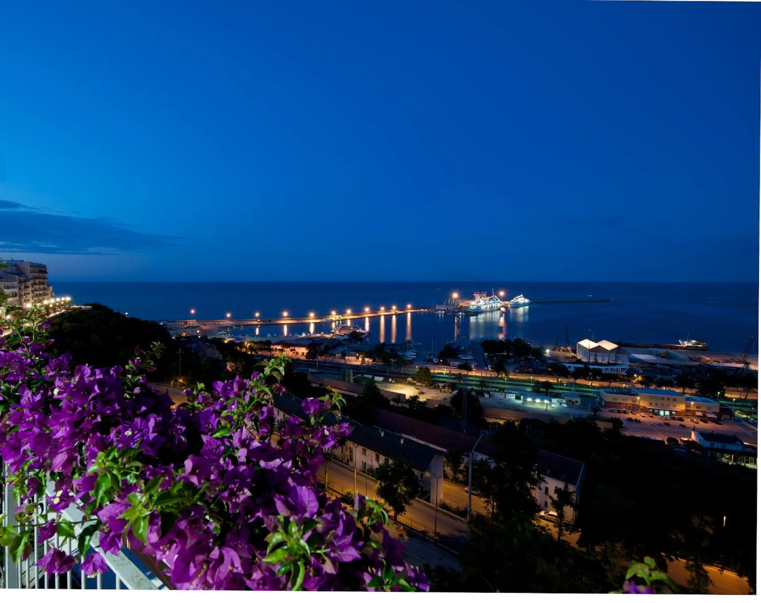 Night in Hotel Ideale