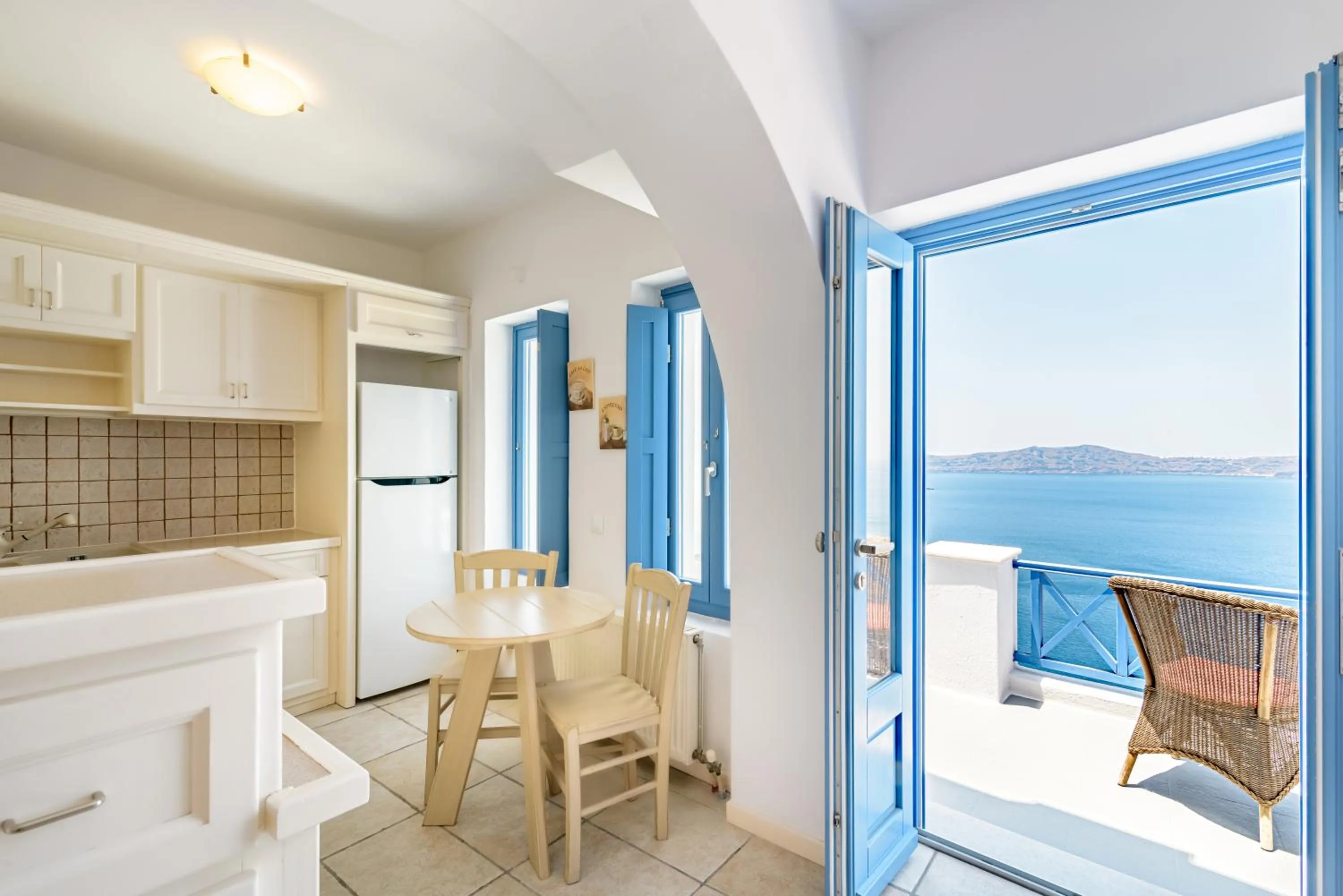 Balcony/Terrace in Golden Grey Goose