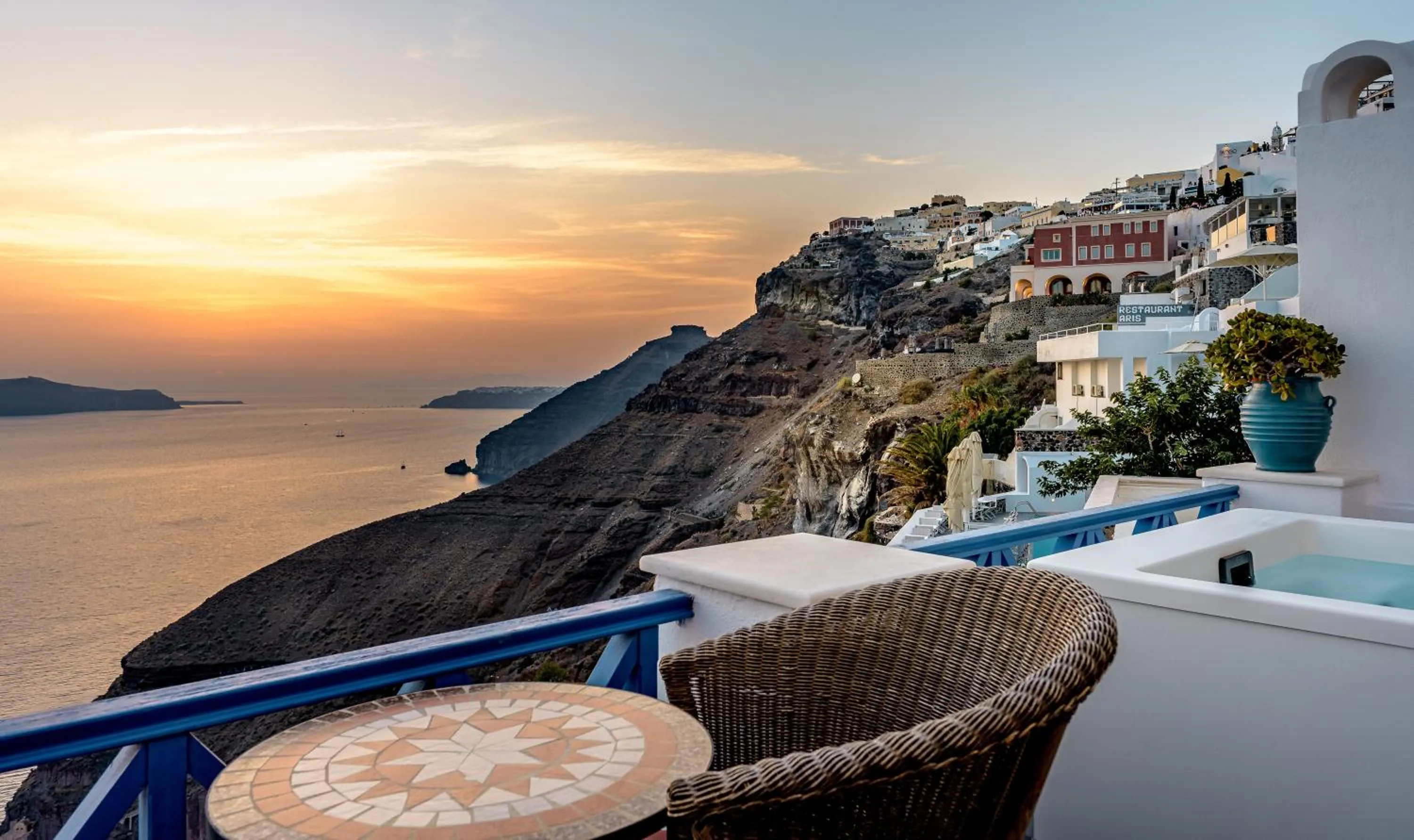 Balcony/Terrace in Golden Grey Goose