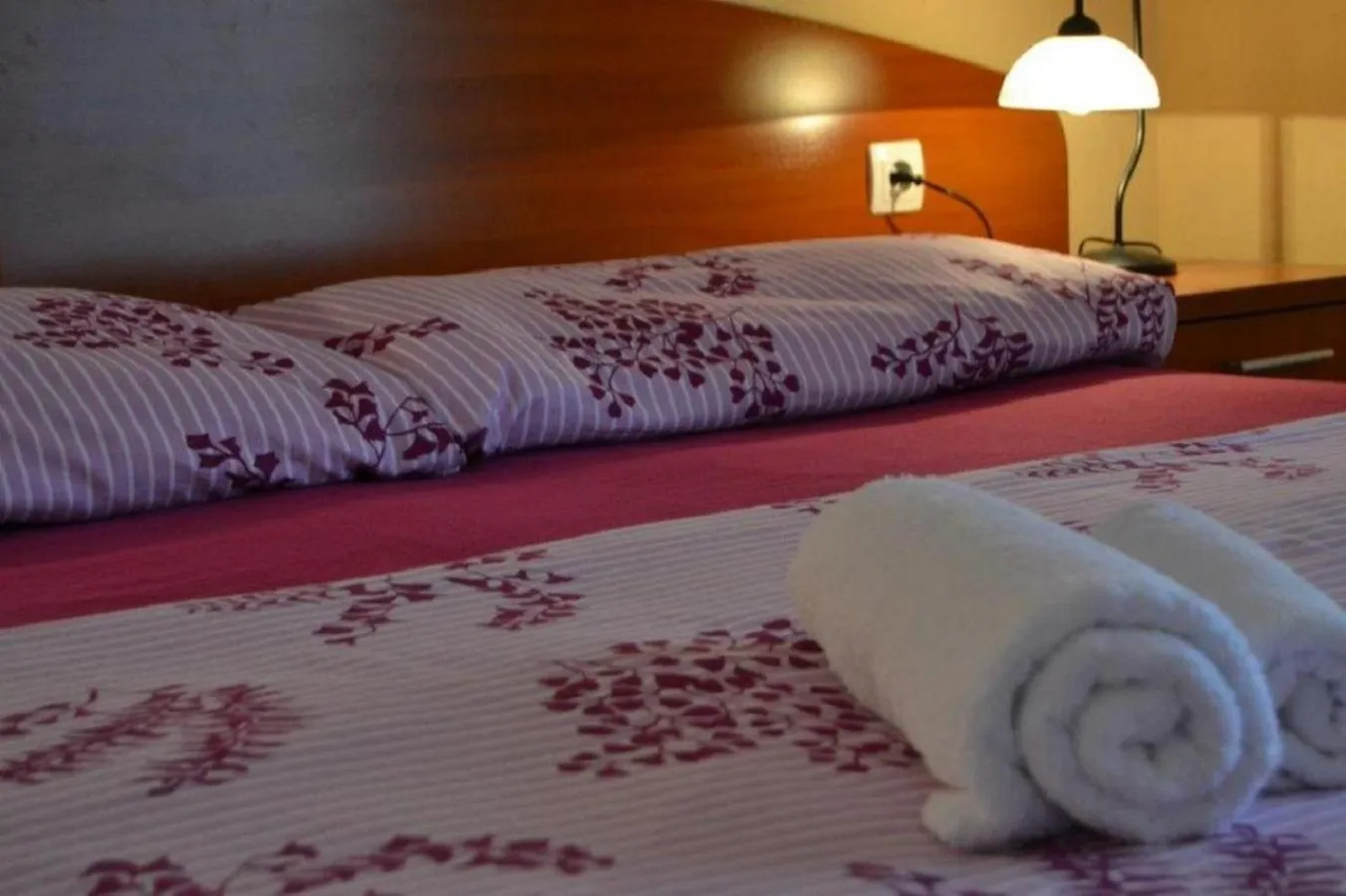 Bed in Apartments Barisic Hrvatskih Žrtava 404 Seget Vranjica