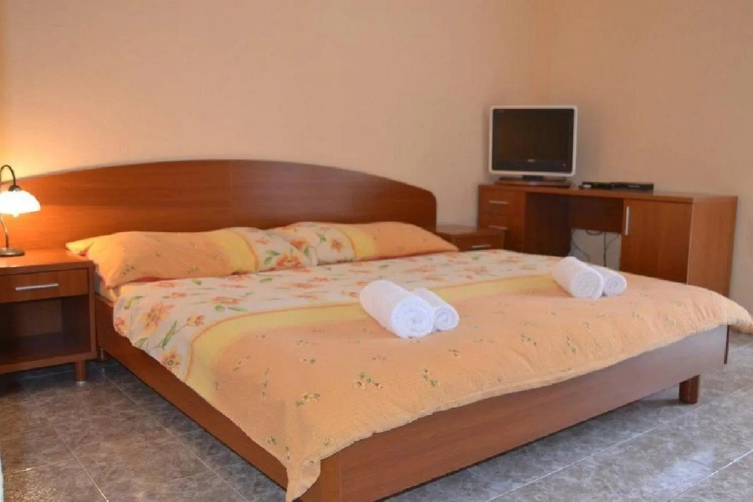 Bed in Apartments Barisic Hrvatskih Žrtava 404 Seget Vranjica