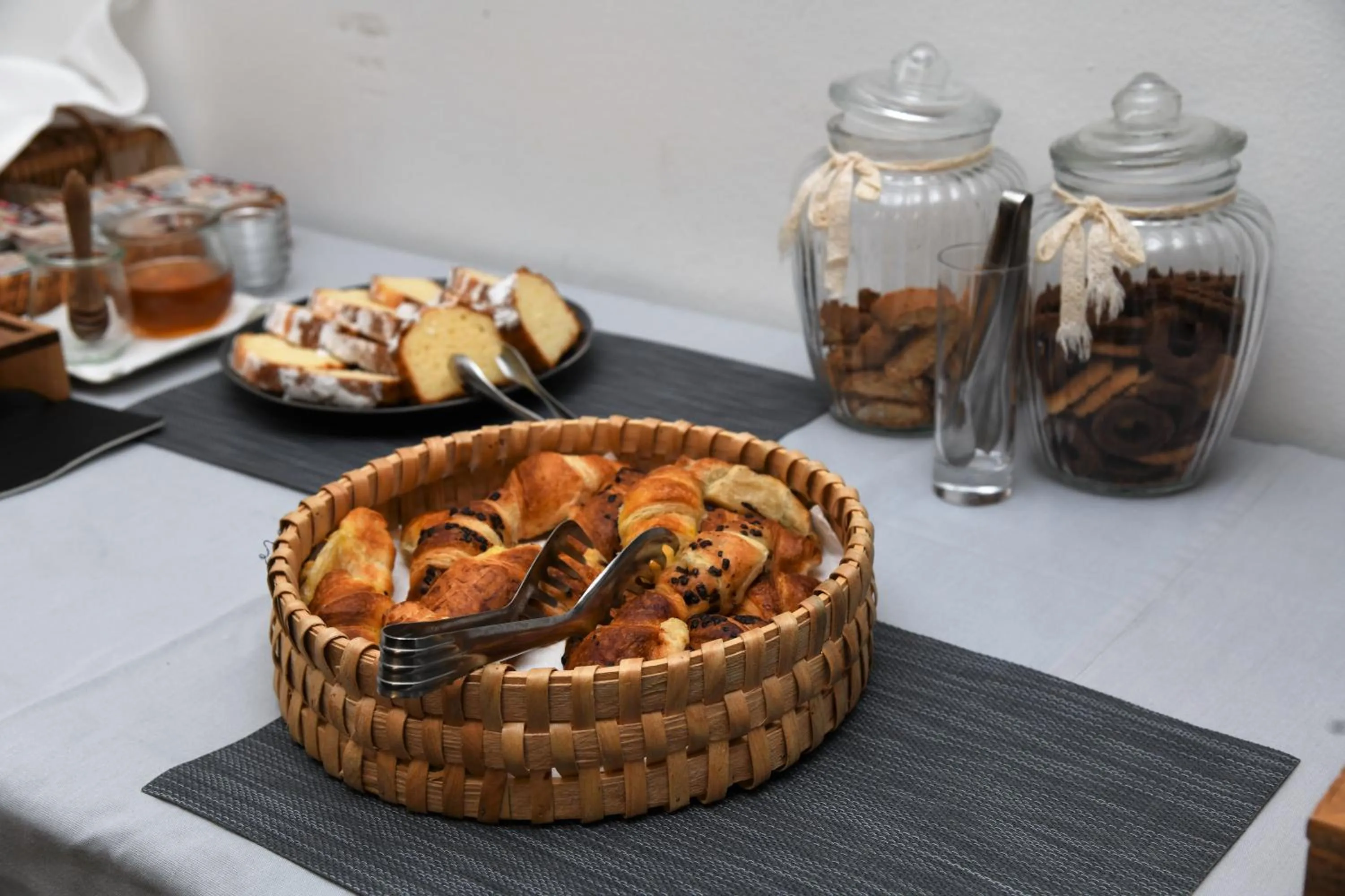 Restaurant/places to eat in Hotel Lipa