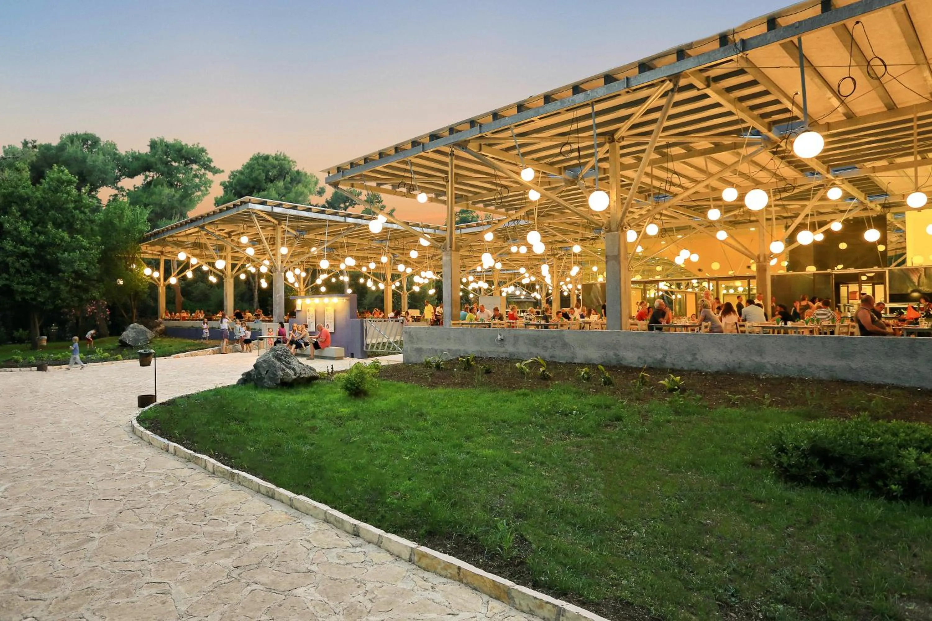 Restaurant/places to eat in Pine Beach Pakostane - All Inclusive light