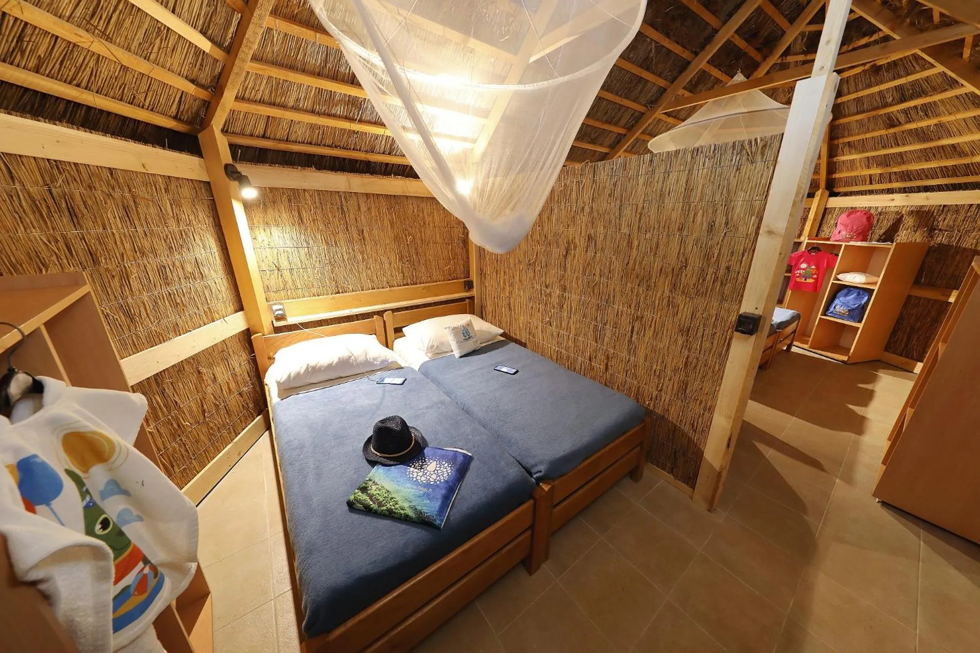 Bedroom, Bed in Pine Beach Pakostane - All Inclusive light
