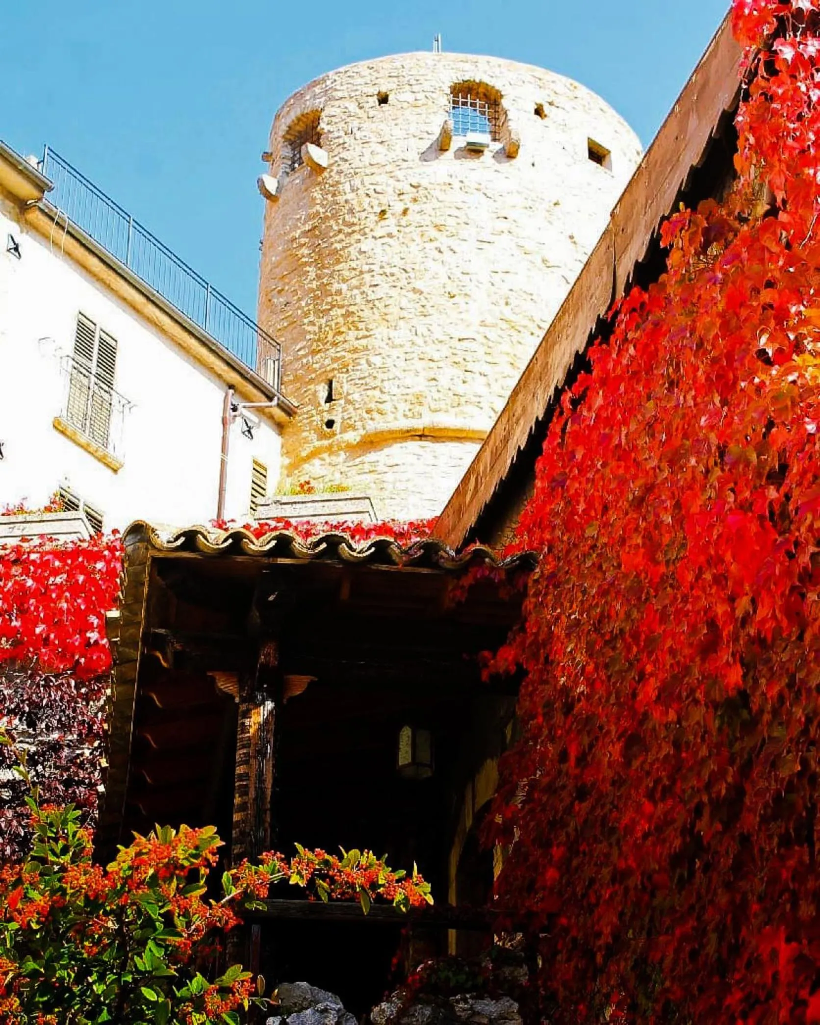 Nearby landmark in HOTEL HOLIDAYS a Barrea - Natura, Relax e Benessere nel Parco d'Abruzzo