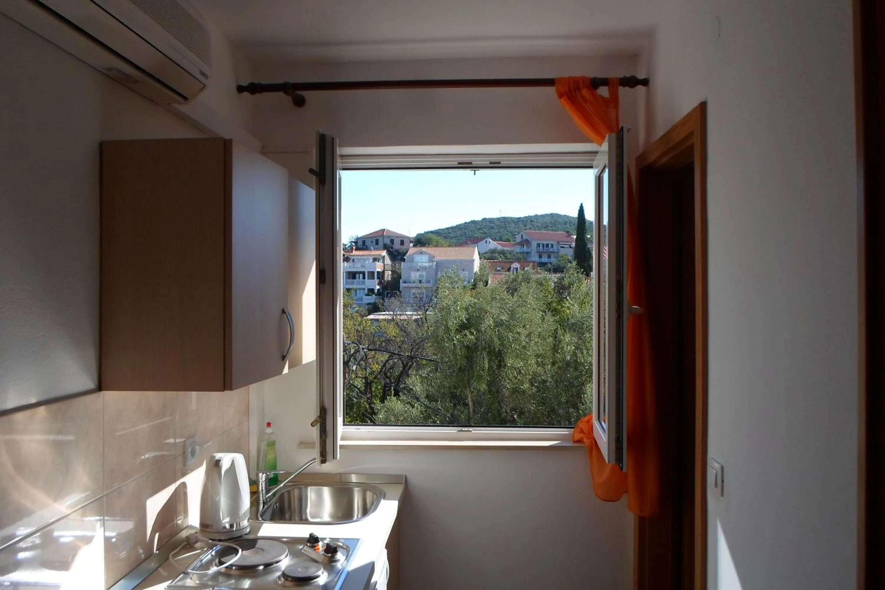 Kitchen or kitchenette in Pansion Lovac