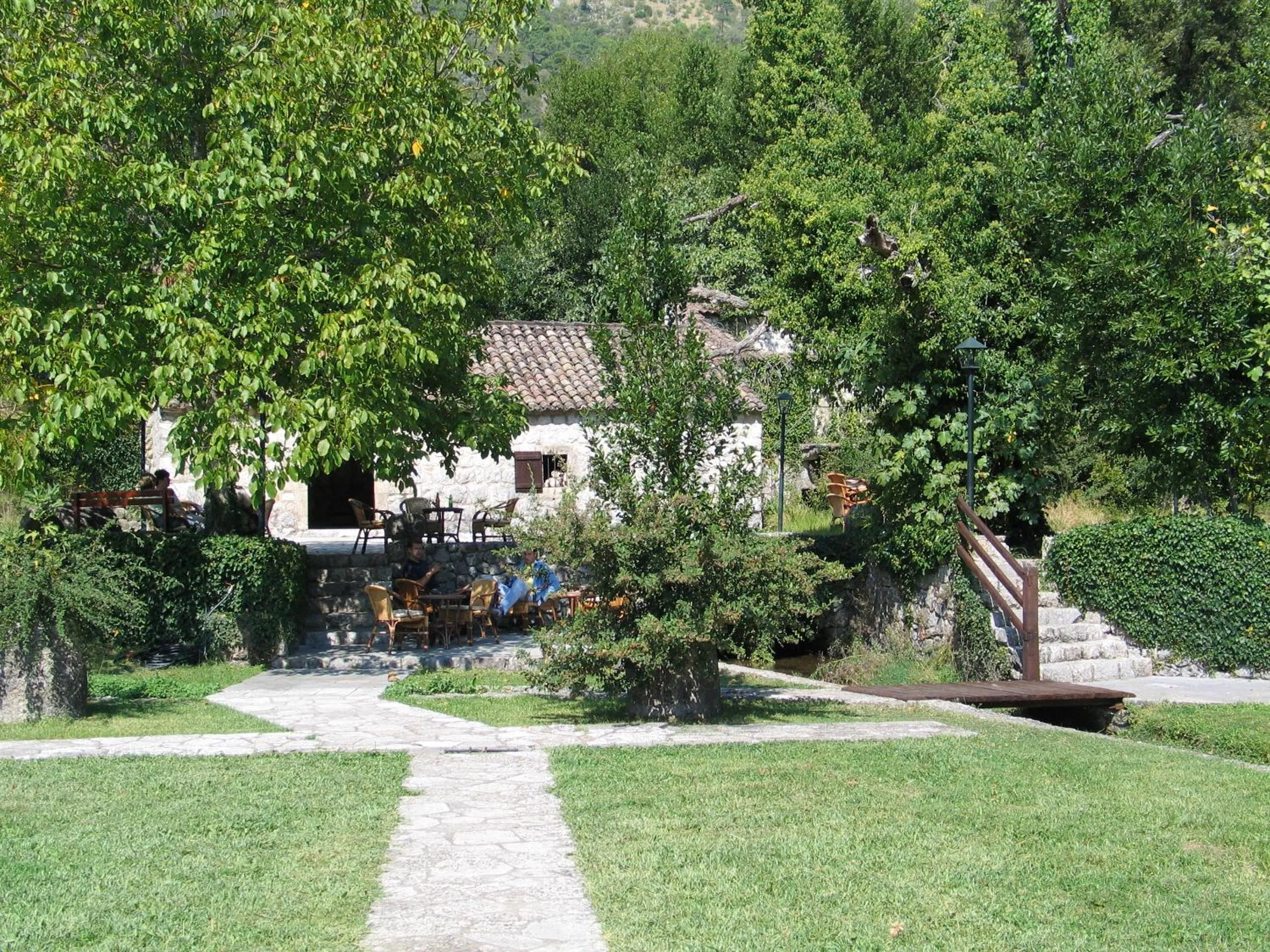 Garden in Pansion Lovac