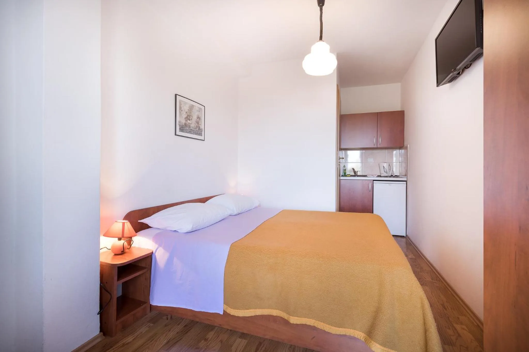 Bedroom in Pansion Lovac