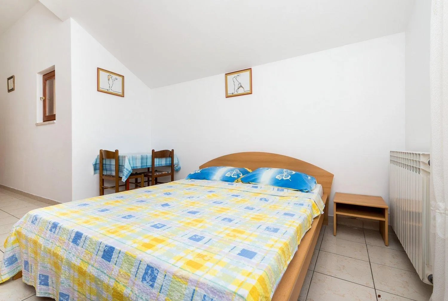 Bedroom, Bed in Villa Valjalo