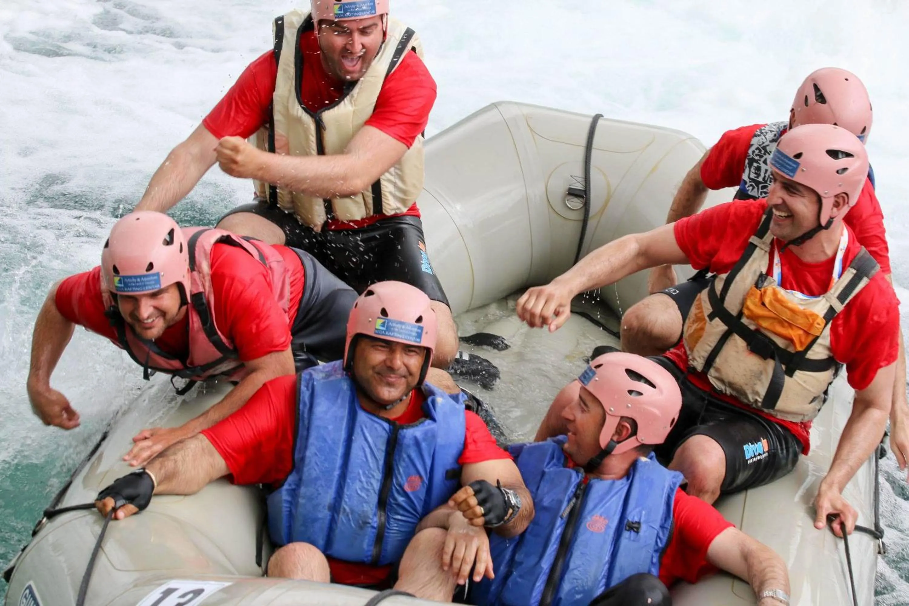 Canoeing in Micanovi Dvori Mobile Home Village Zrmanja