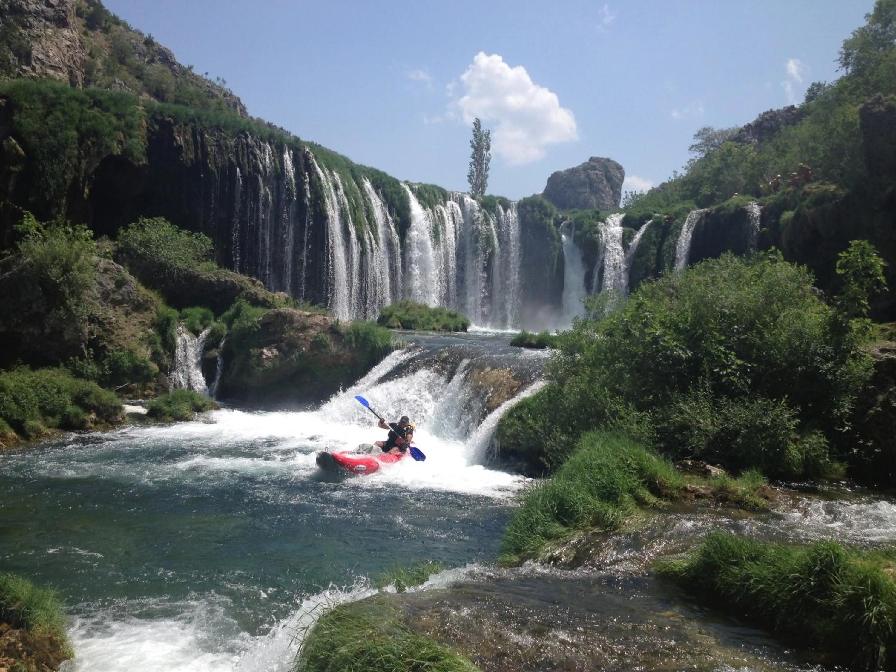 Canoeing in Micanovi Dvori Mobile Home Village Zrmanja