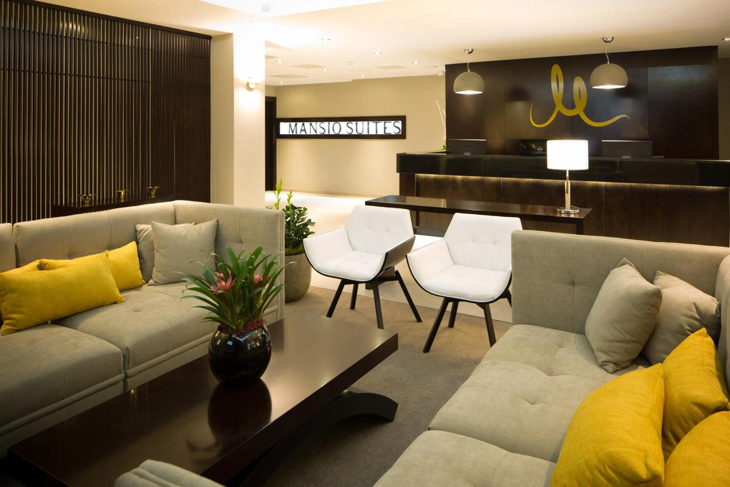 Lobby or reception in Mansio Suites The Headrow