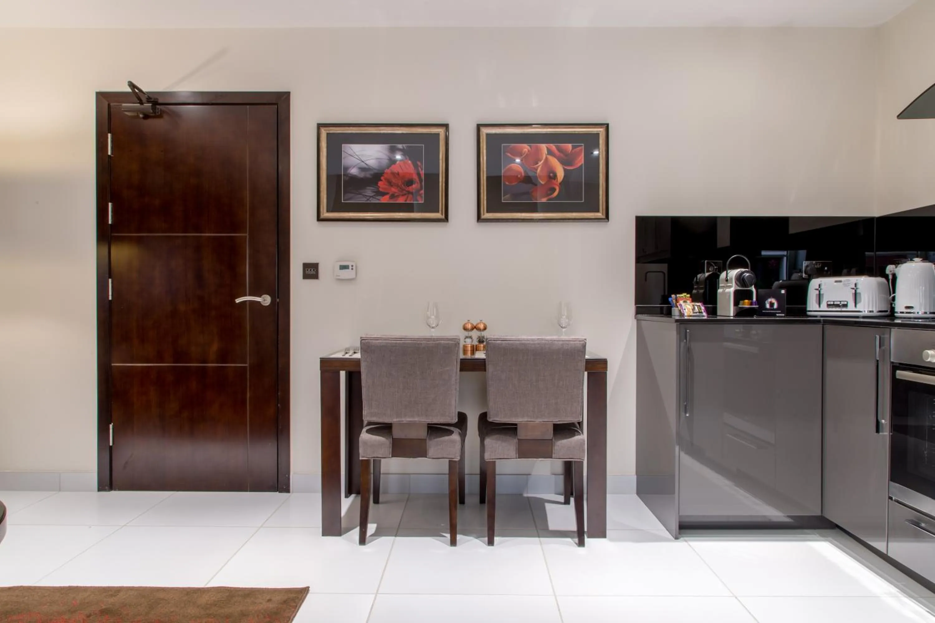 Kitchen or kitchenette in Mansio Suites The Headrow