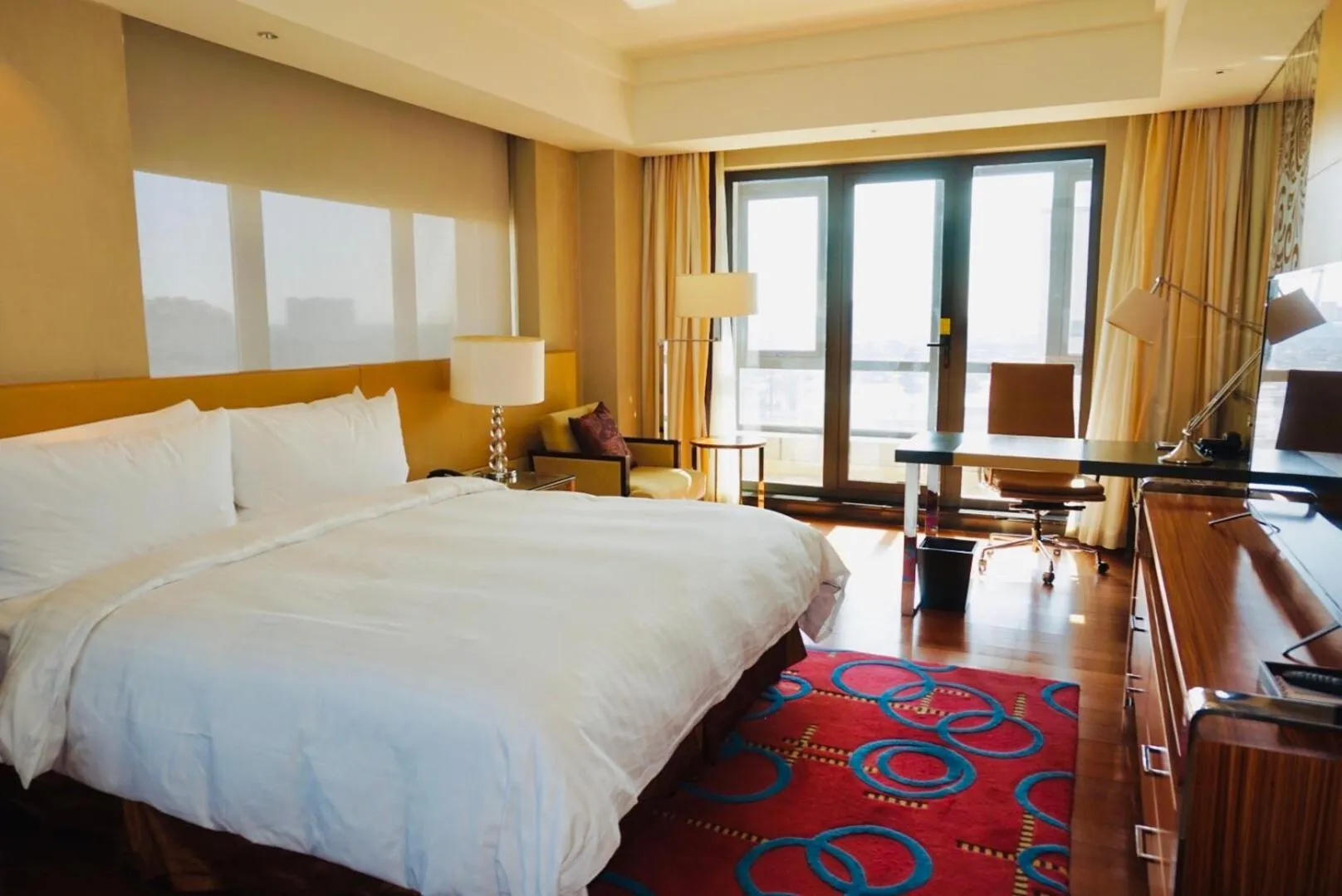 Bedroom, Bed in The Sandalwood Beijing Marriott Executive Apartments