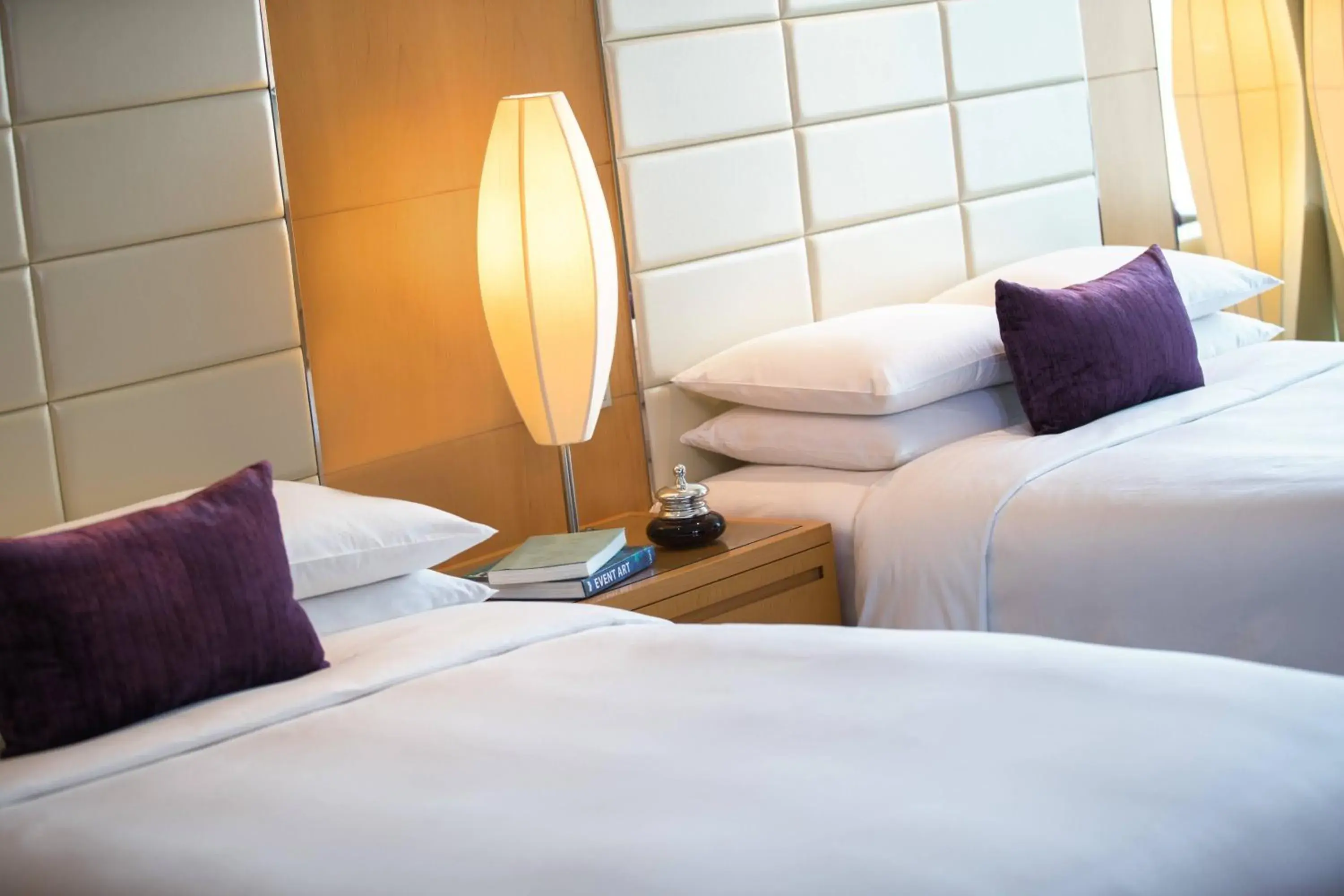 Premier Twin Room in Renaissance Shanghai Putuo Hotel Premier Twin Room in Renaissance Shanghai Putuo Hotel