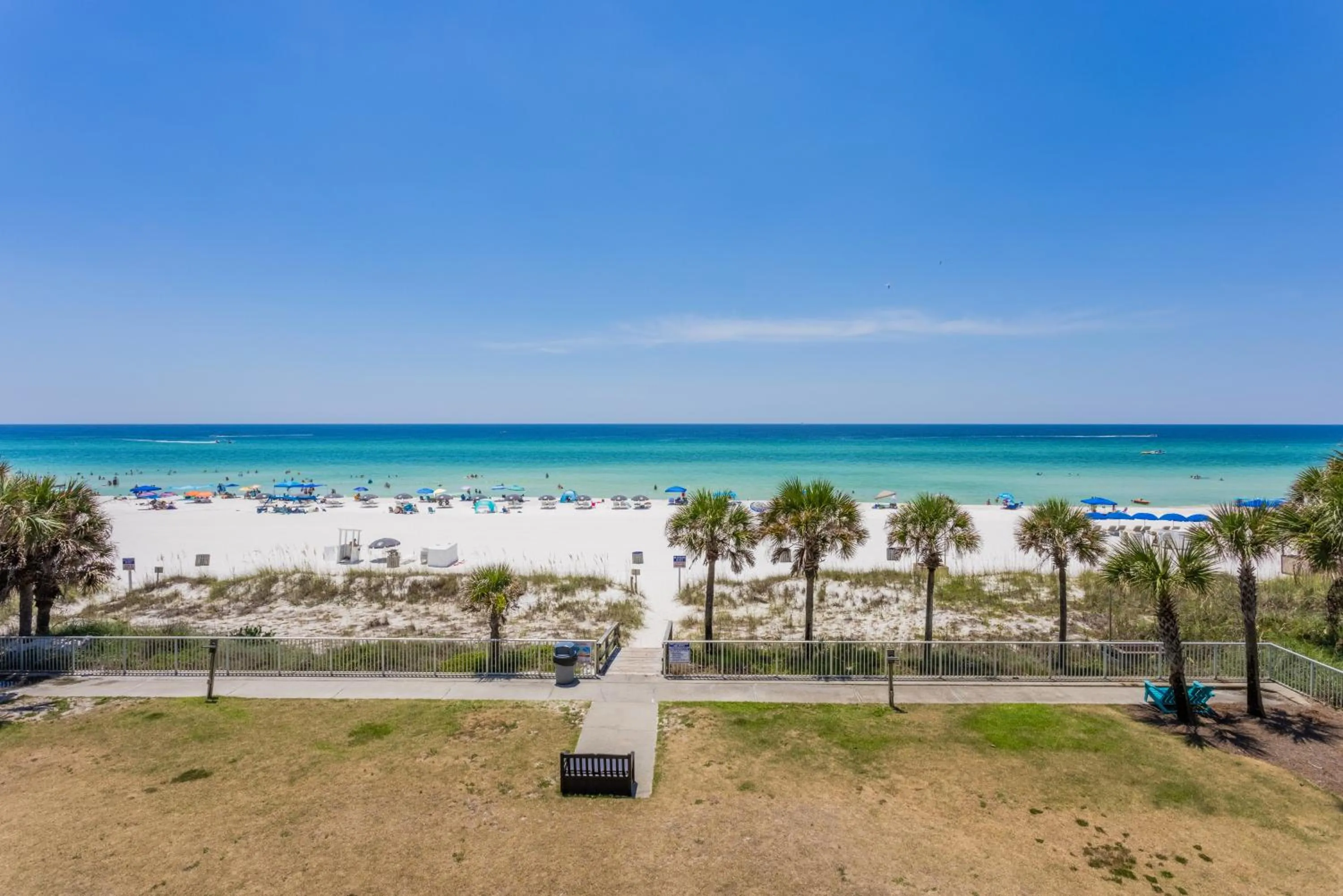 Beach in Bikini Beach Resort