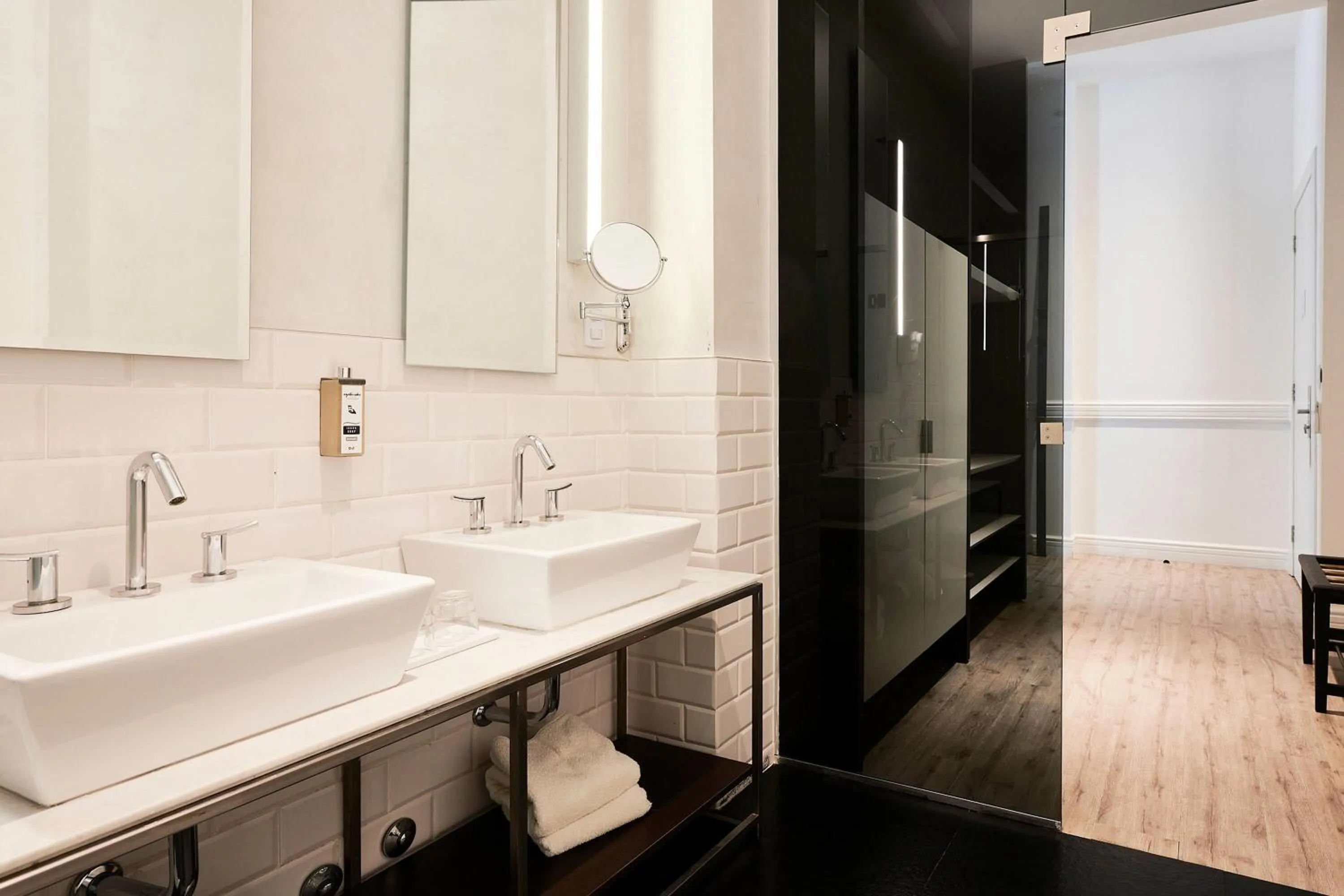 Photo of the whole room in Esplendor by Wyndham Savoy Rosario