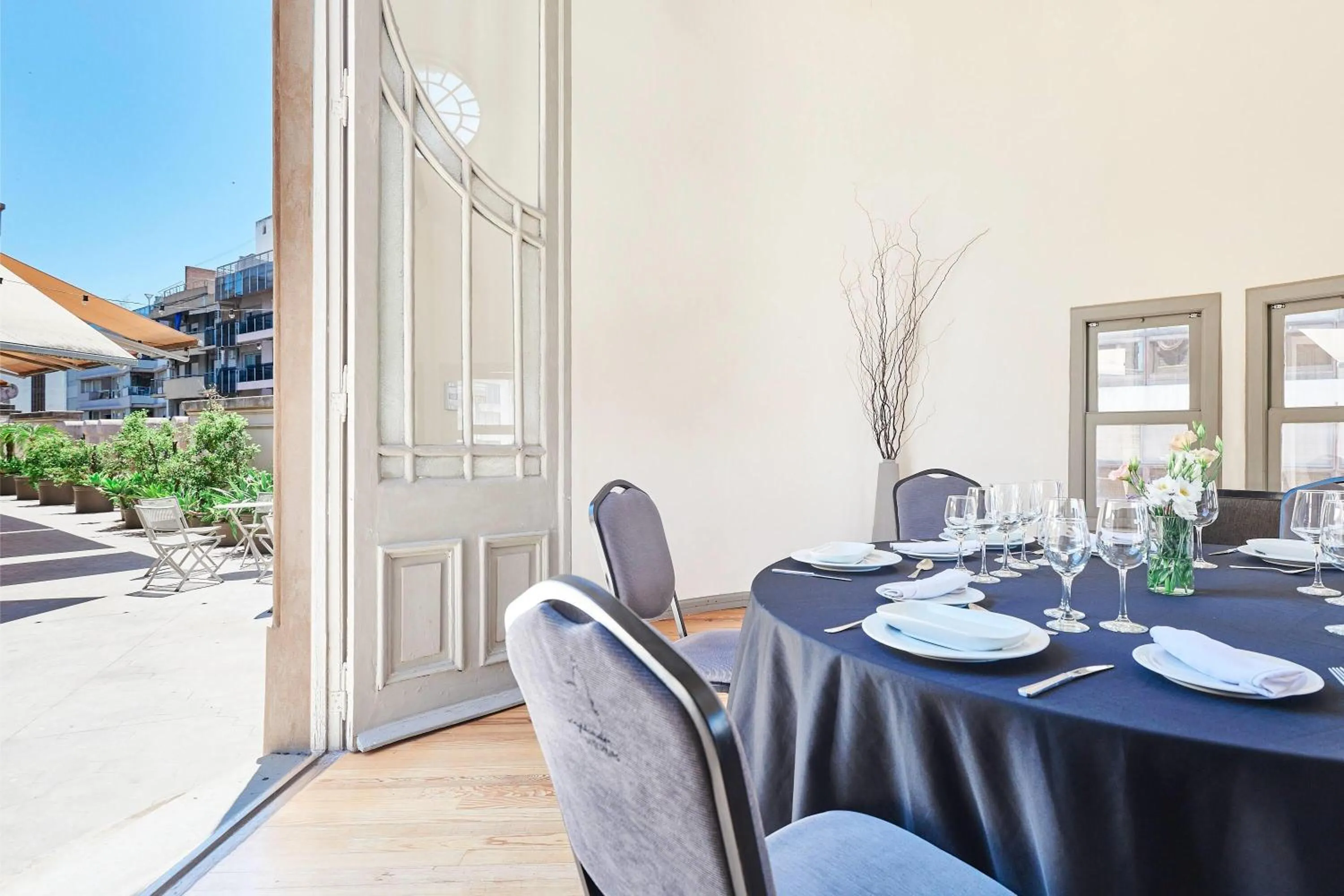 Restaurant/places to eat in Esplendor by Wyndham Savoy Rosario