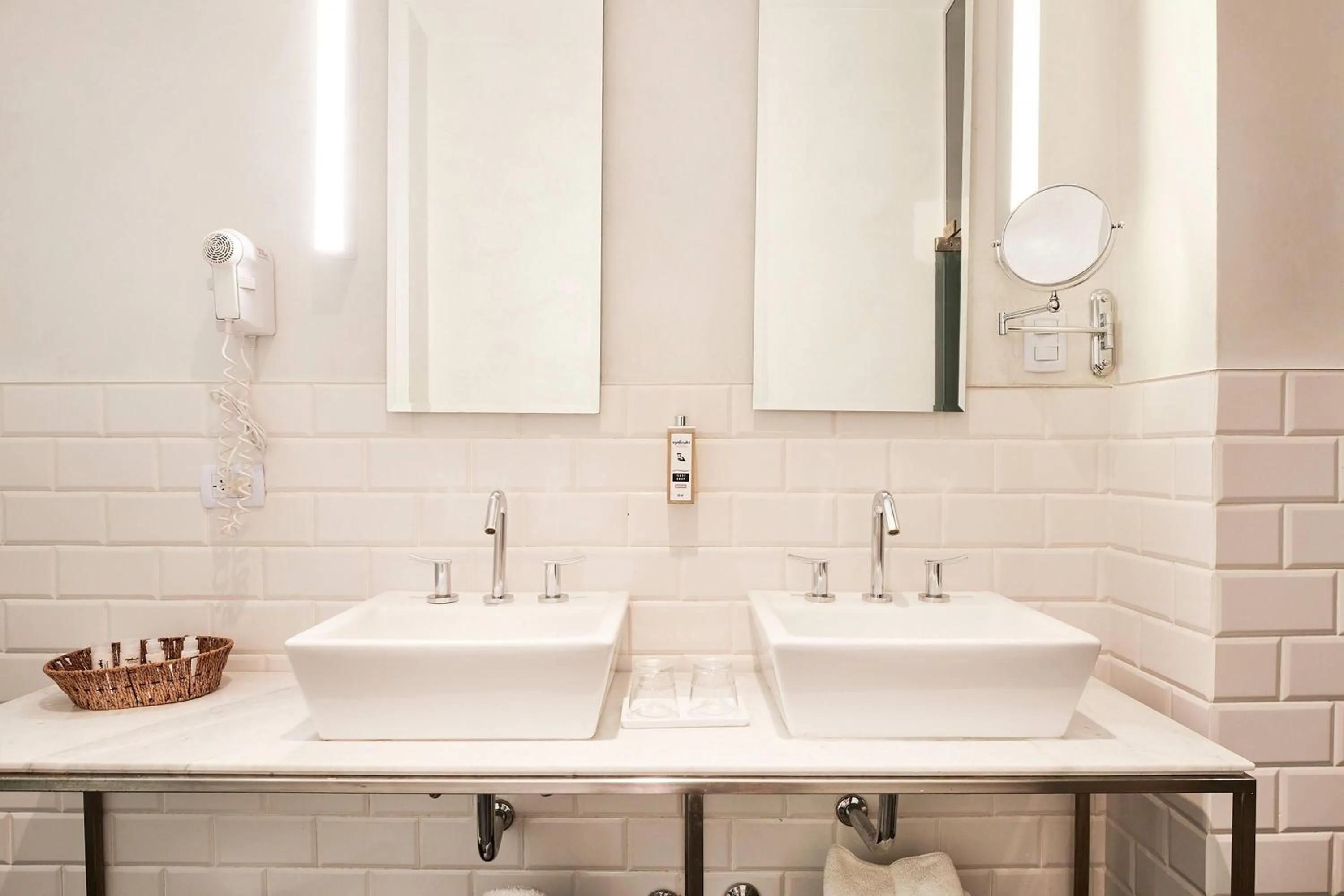 Photo of the whole room in Esplendor by Wyndham Savoy Rosario