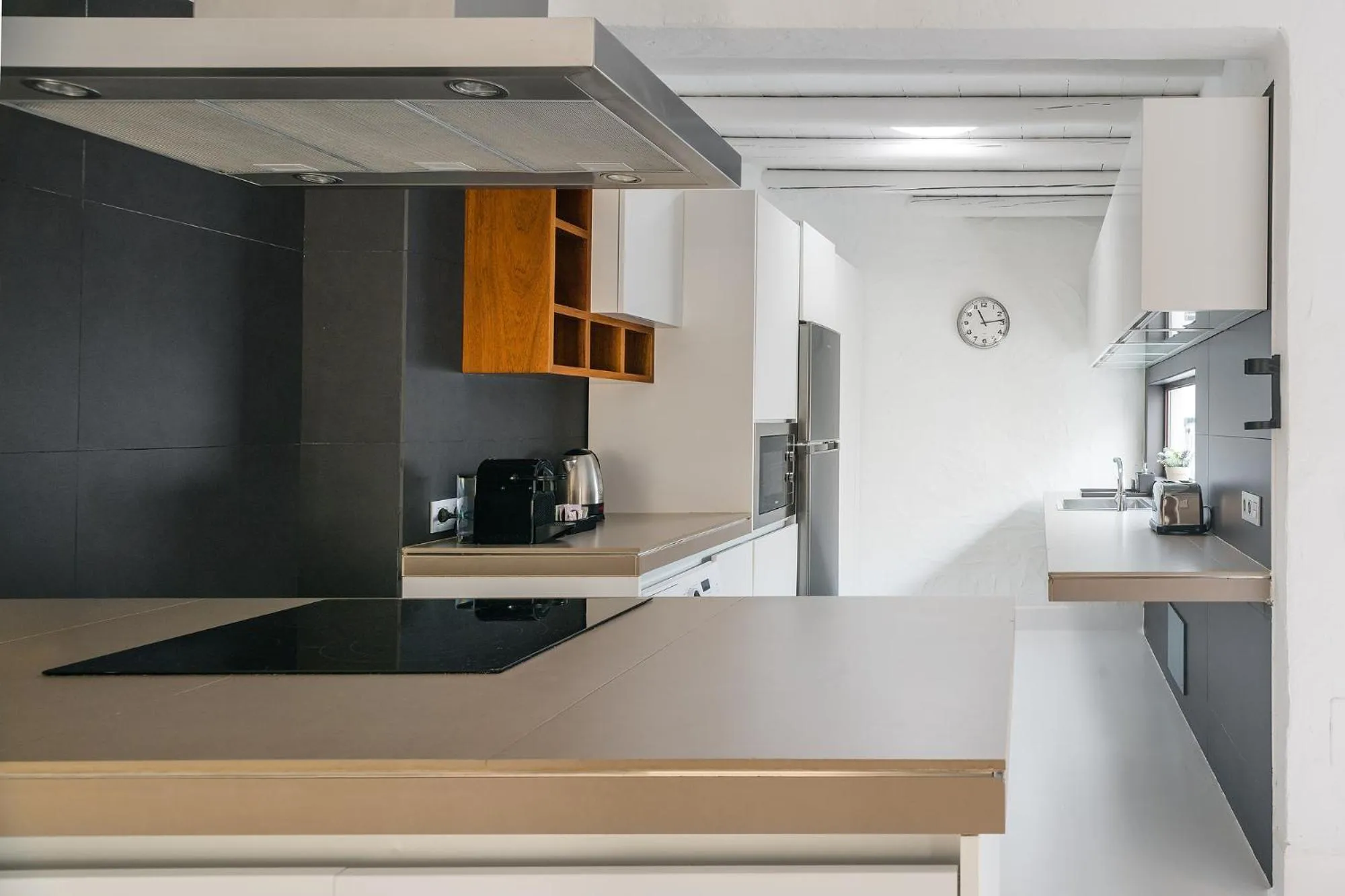 Kitchen or kitchenette in Kamezí Boutique Hotel Villas