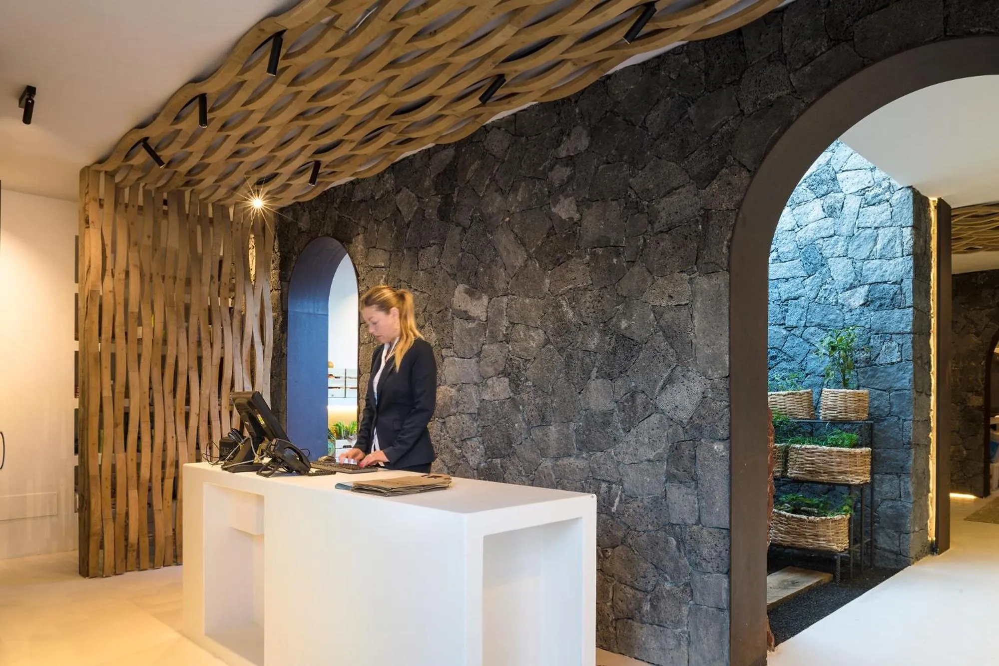 Restaurant/places to eat in Kamezí Boutique Hotel Villas