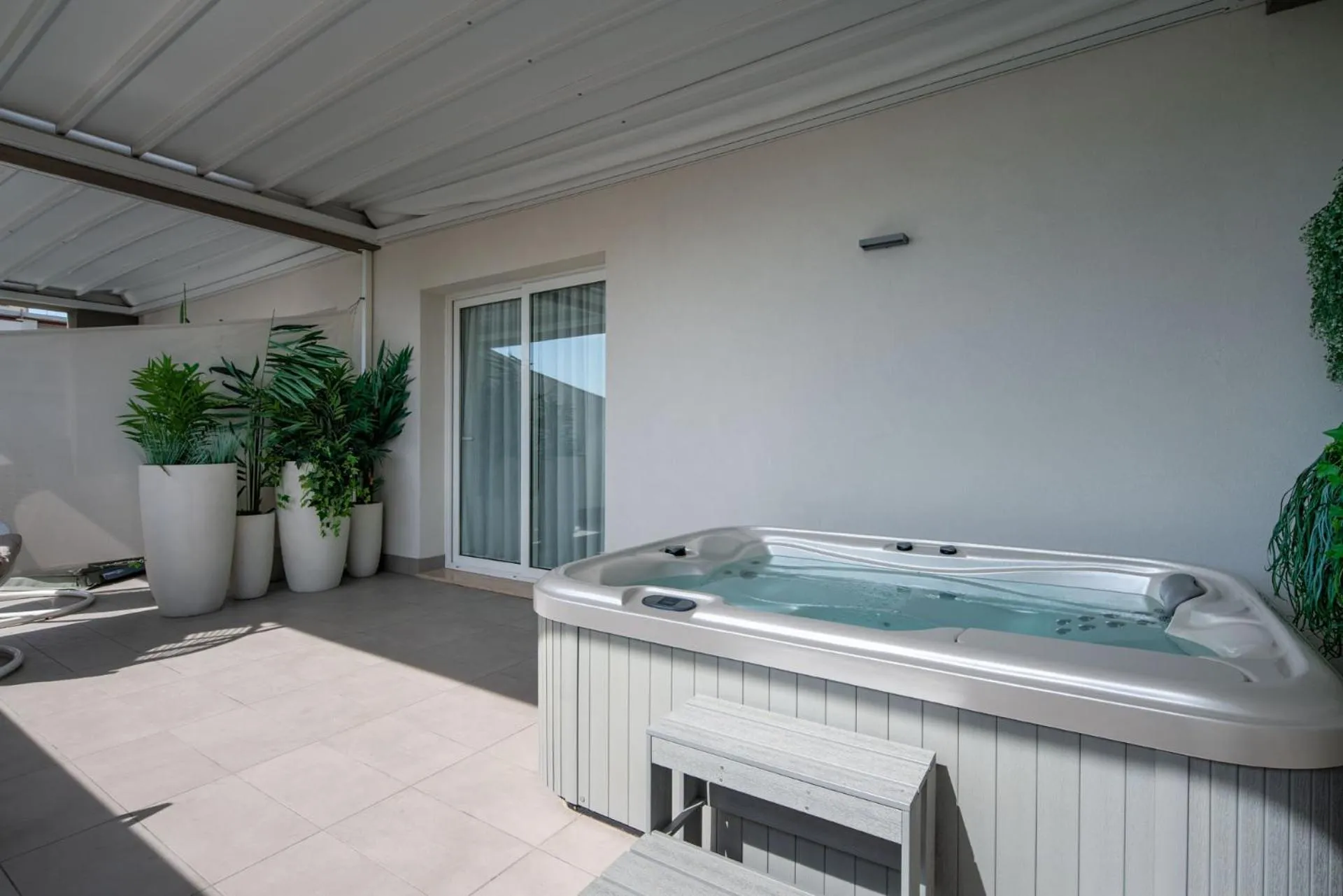 Hot Tub in Hotel Iris Jesolo