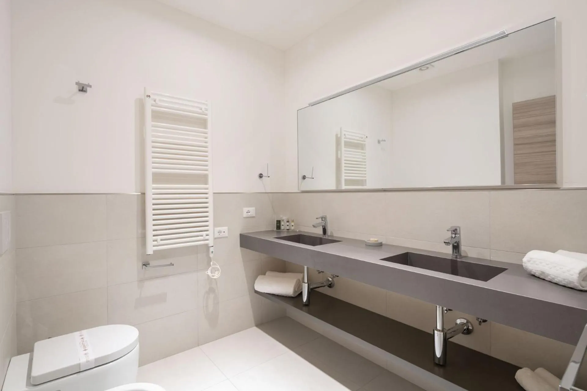 Bathroom in Hotel Iris Jesolo