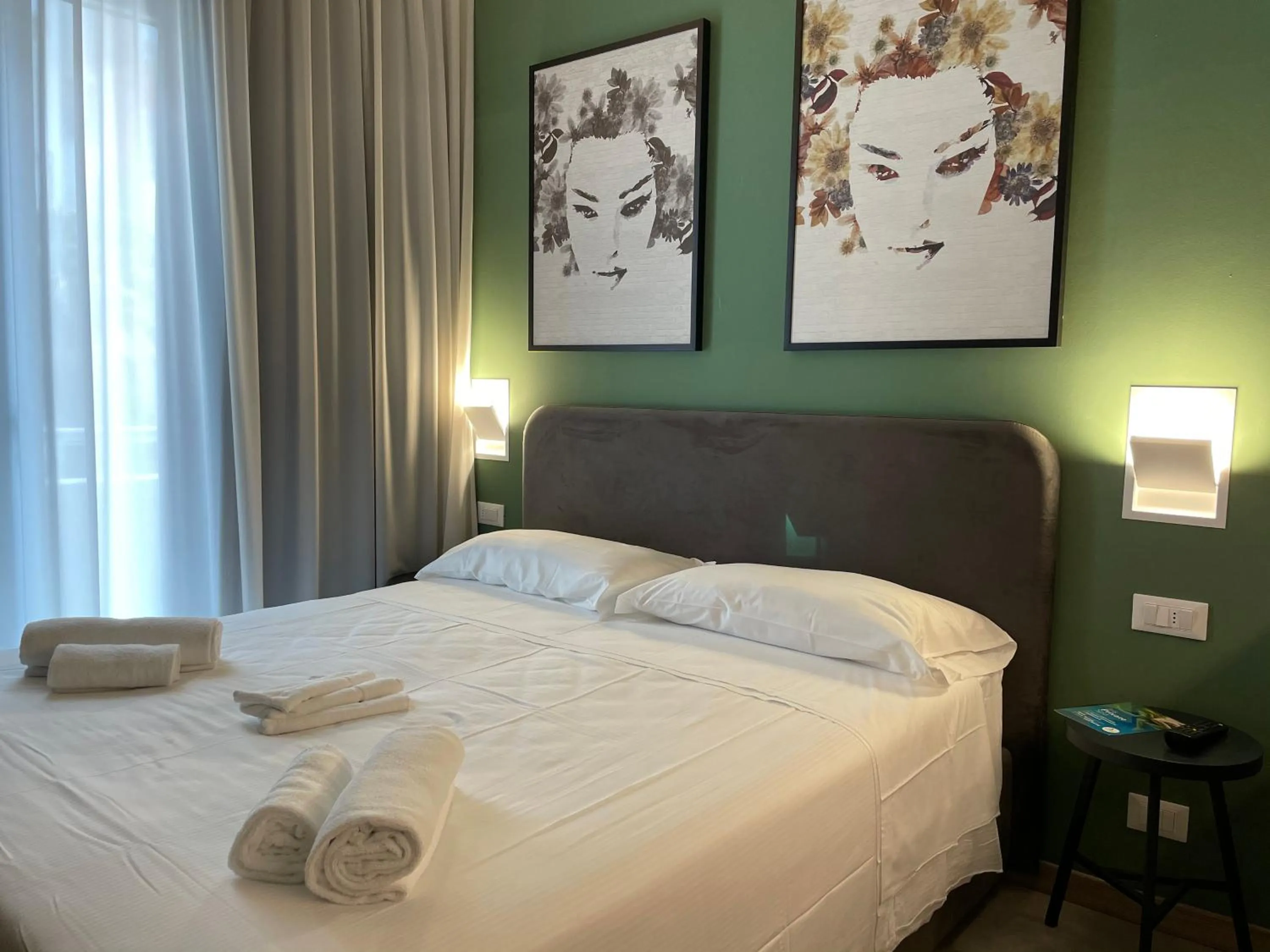 Photo of the whole room, Bed in Hotel Iris Jesolo