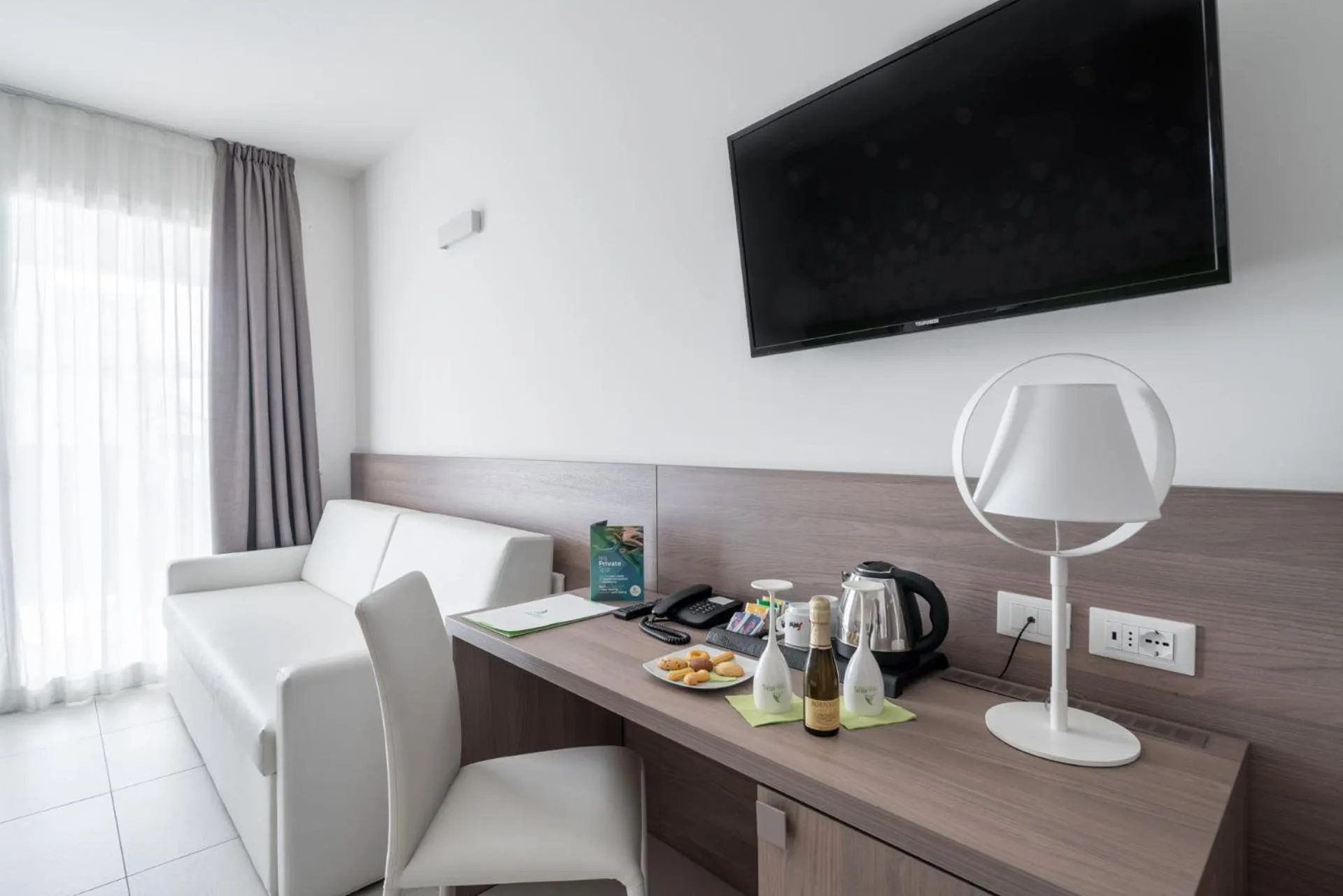 Coffee/tea facilities in Hotel Iris Jesolo