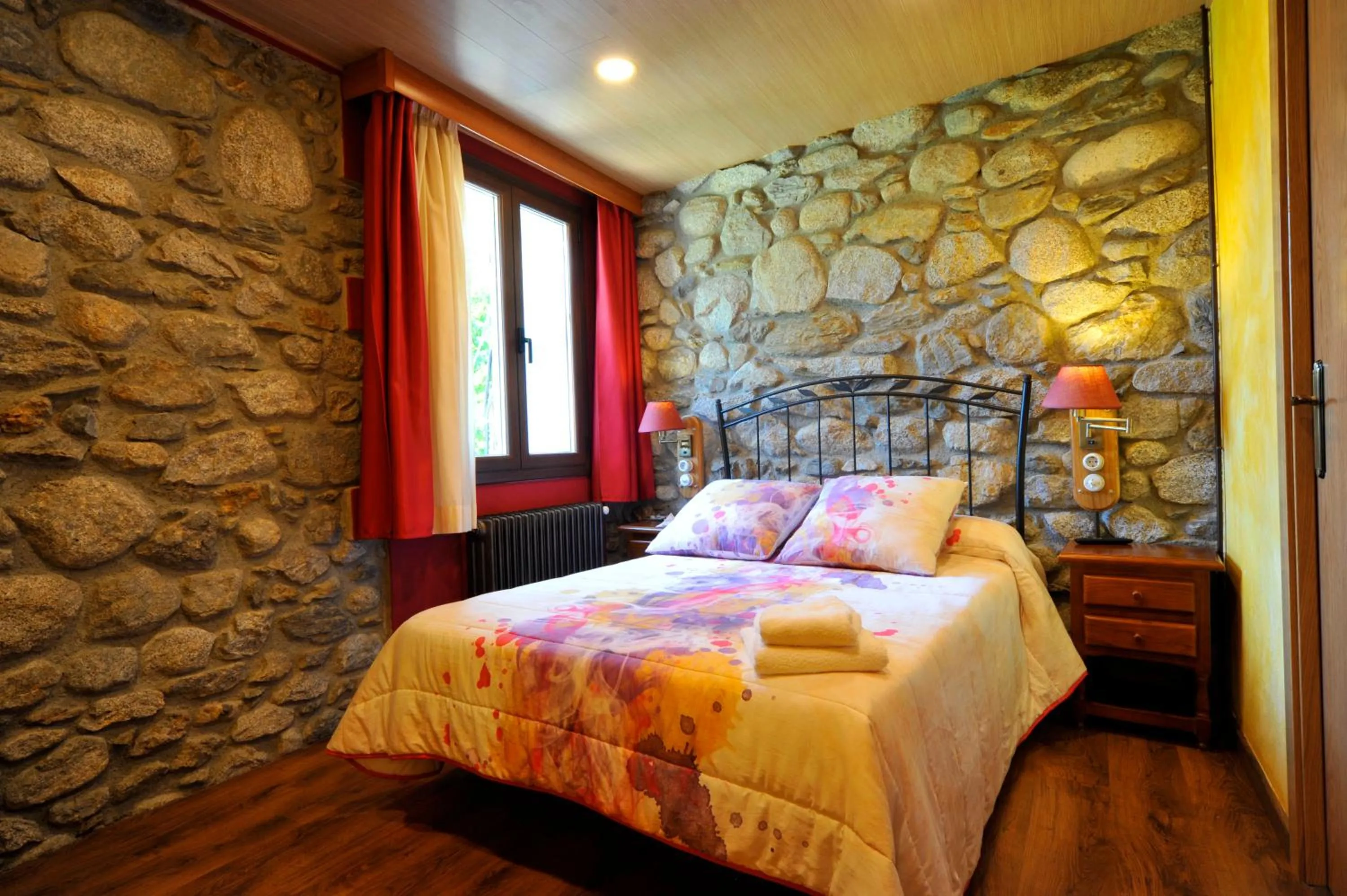 Bed in Hotel Vall d´Aneu