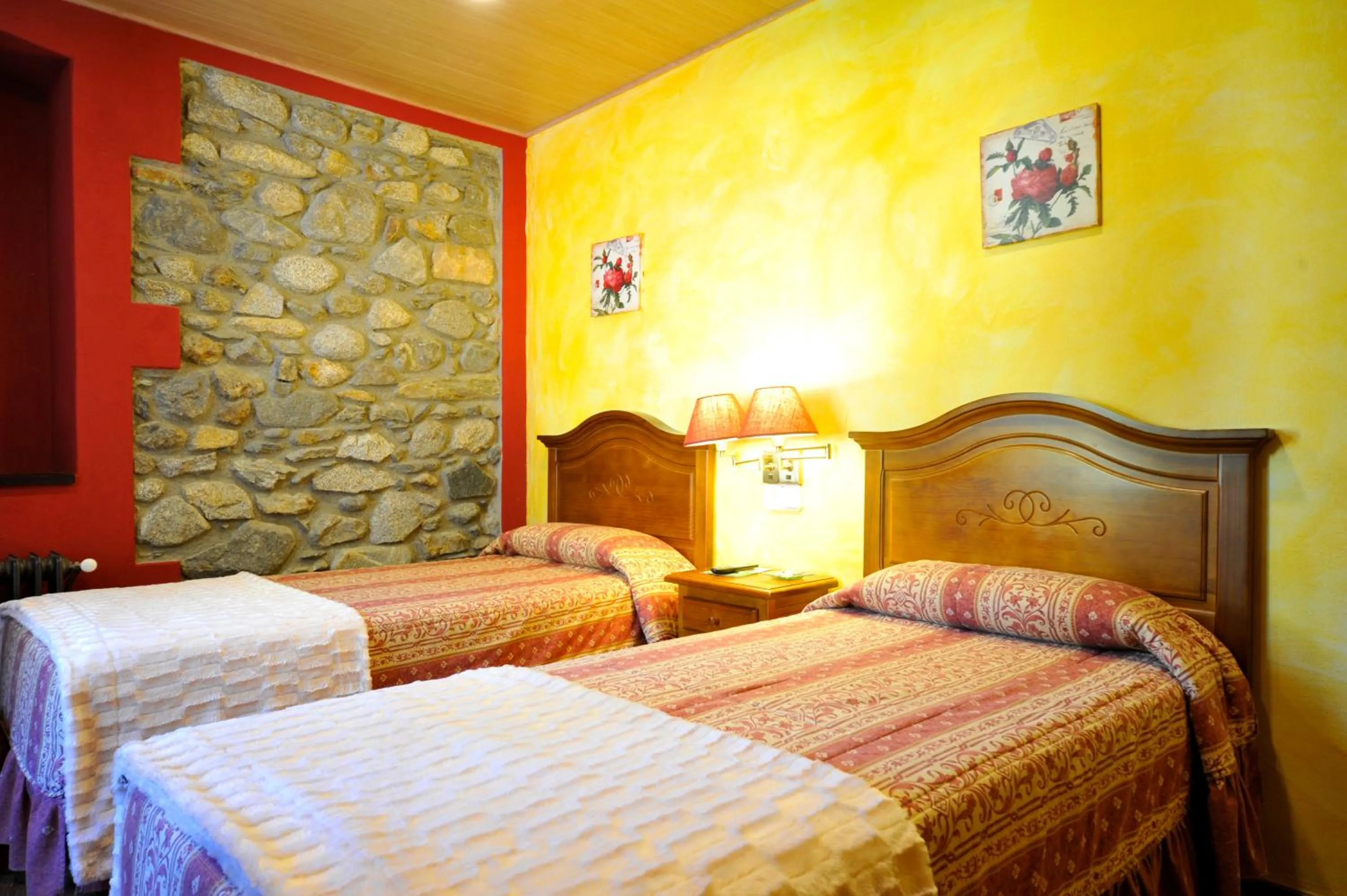 Bed in Hotel Vall d´Aneu