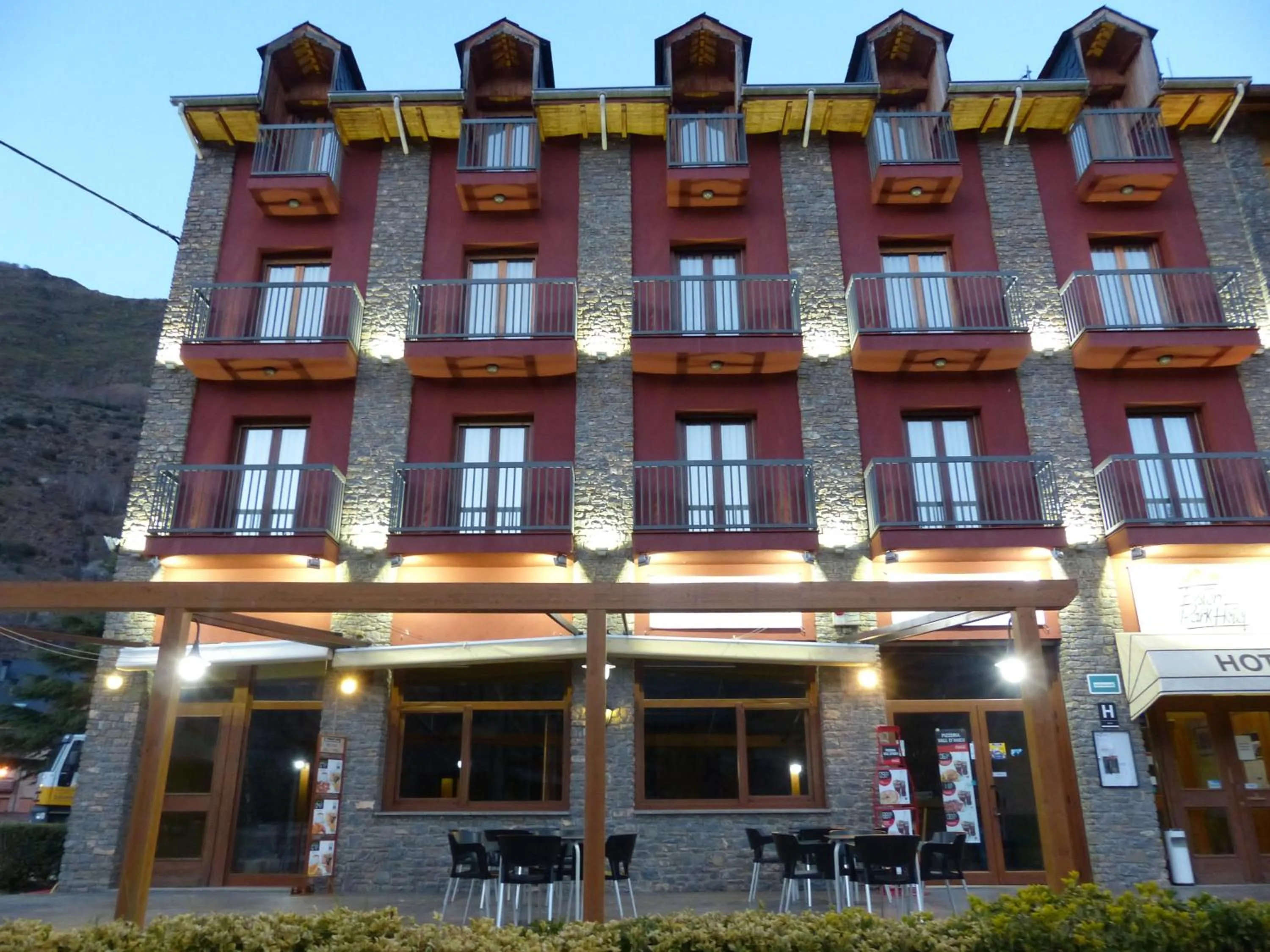 Property building in Hotel Vall d´Aneu
