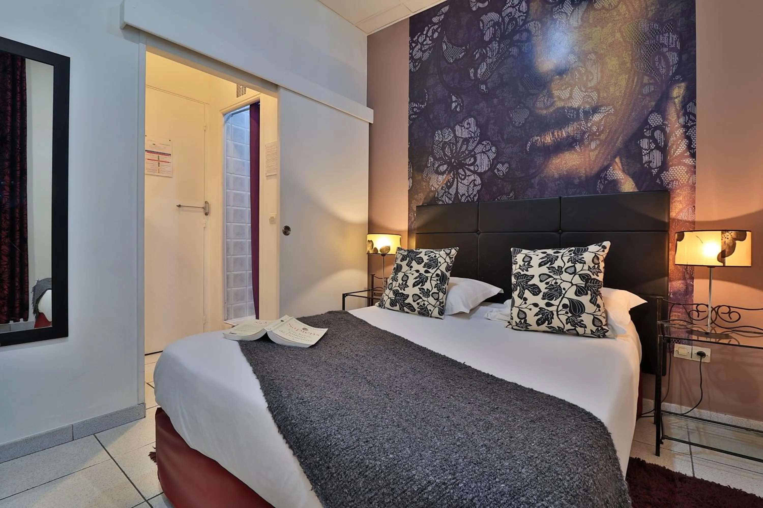Property building, Bed in Le Panoramic Boutique Hôtel