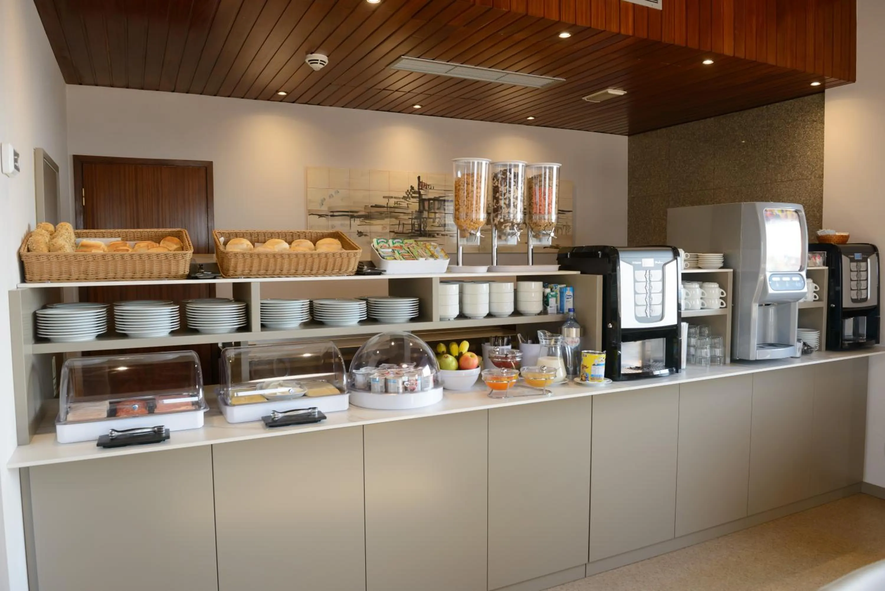 Buffet breakfast in Nova Cruz Hotel