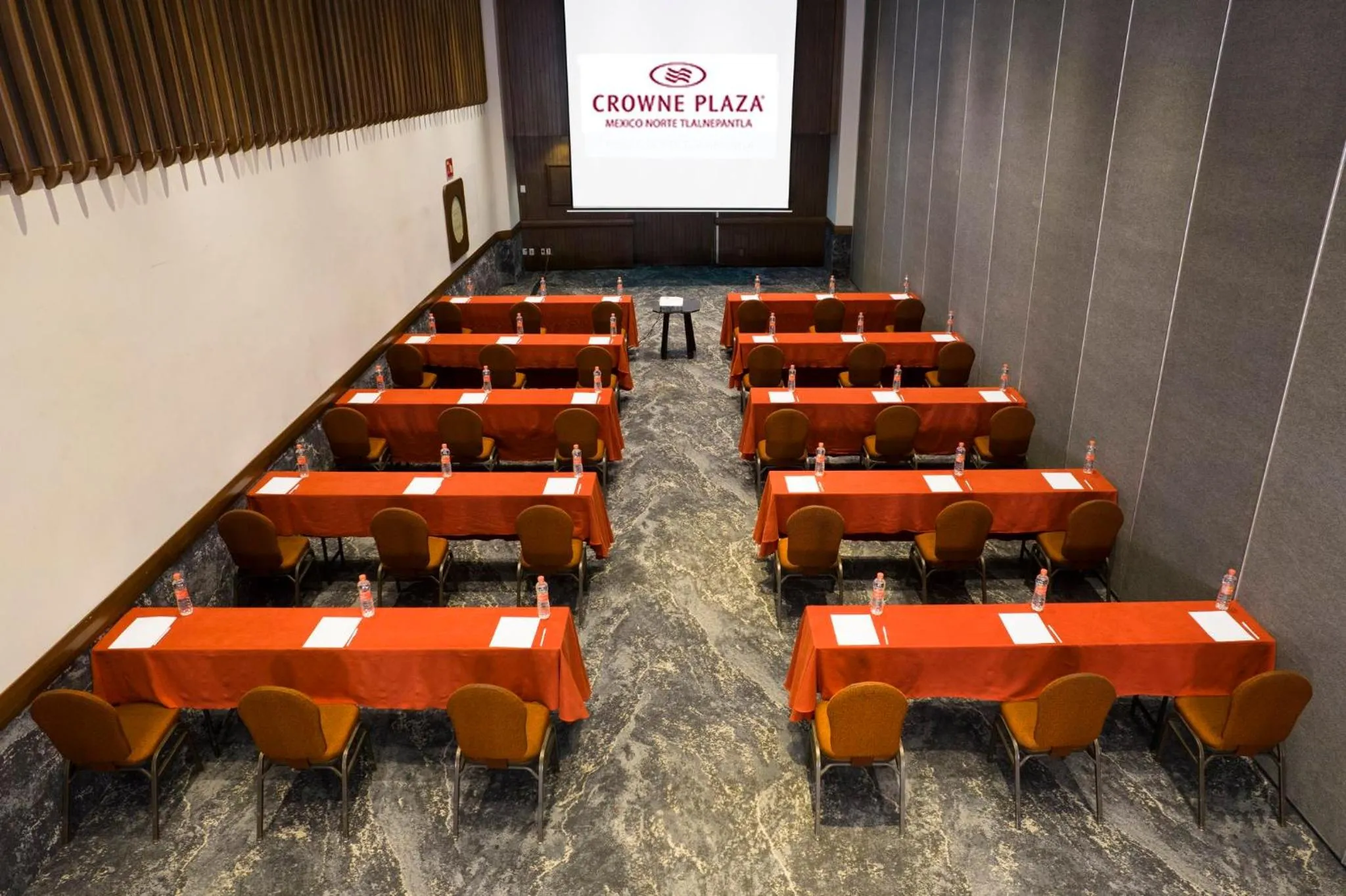 Meeting/conference room in Crowne Plaza Hotel Mexico City North-Tlalnepantla, an IHG Hotel