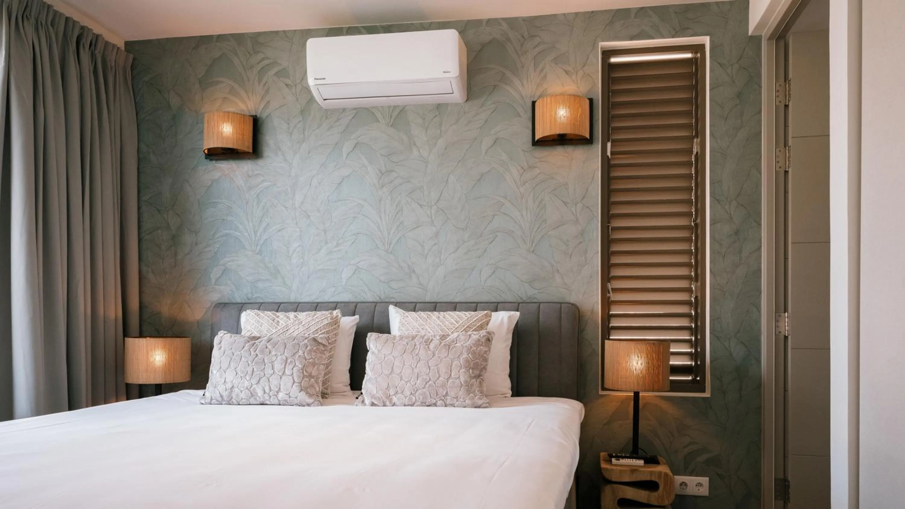 Bedroom, Bed in Blue Bay Curaçao Golf & Beach Resort