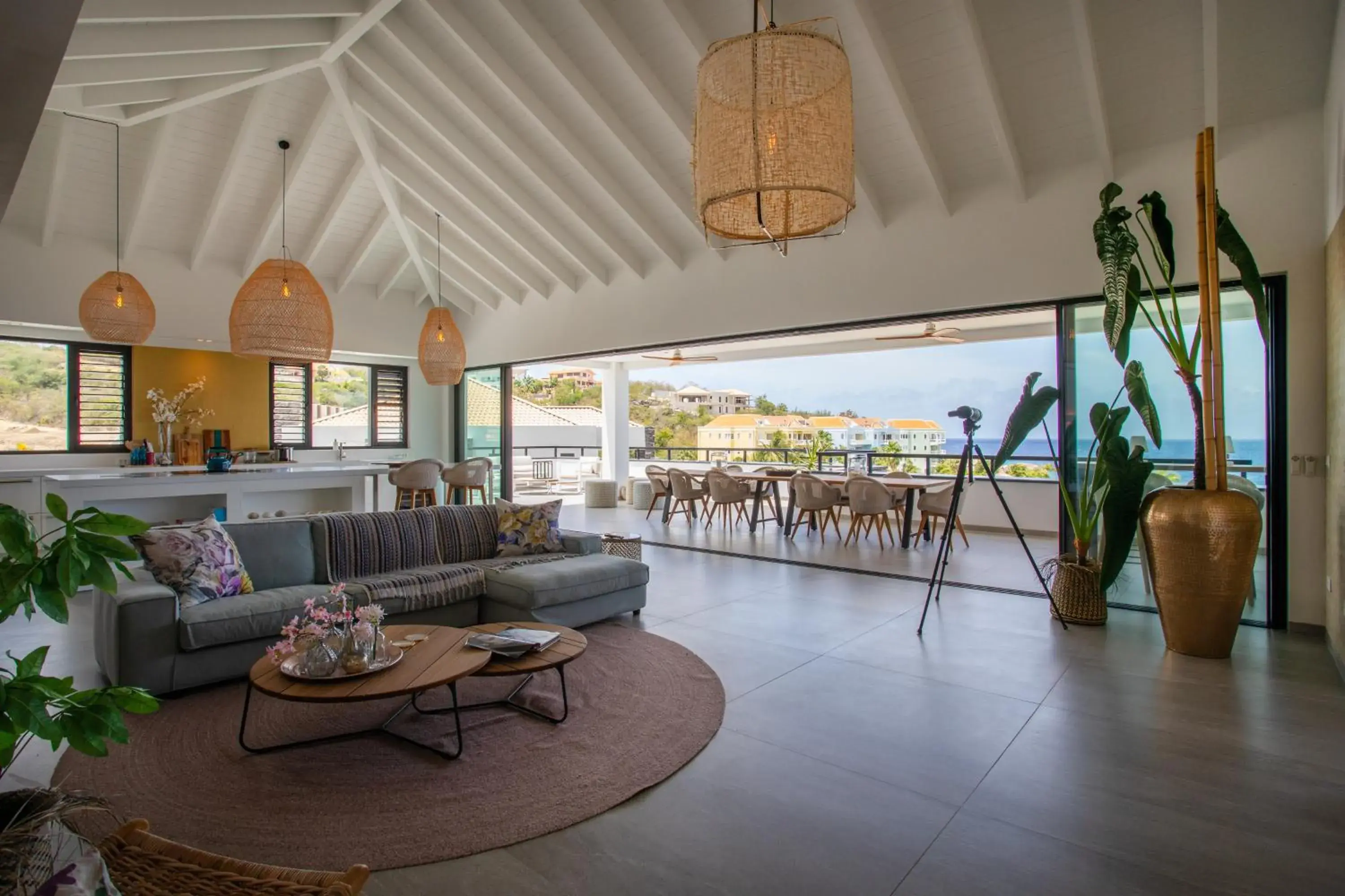 Beach Front Luxury 4 Bedroom Penthouse at The Shore in Blue Bay Curaçao Golf & Beach Resort Beach Front Luxury 4 Bedroom Penthouse at The Shore in Blue Bay Curaçao Golf & Beach Resort