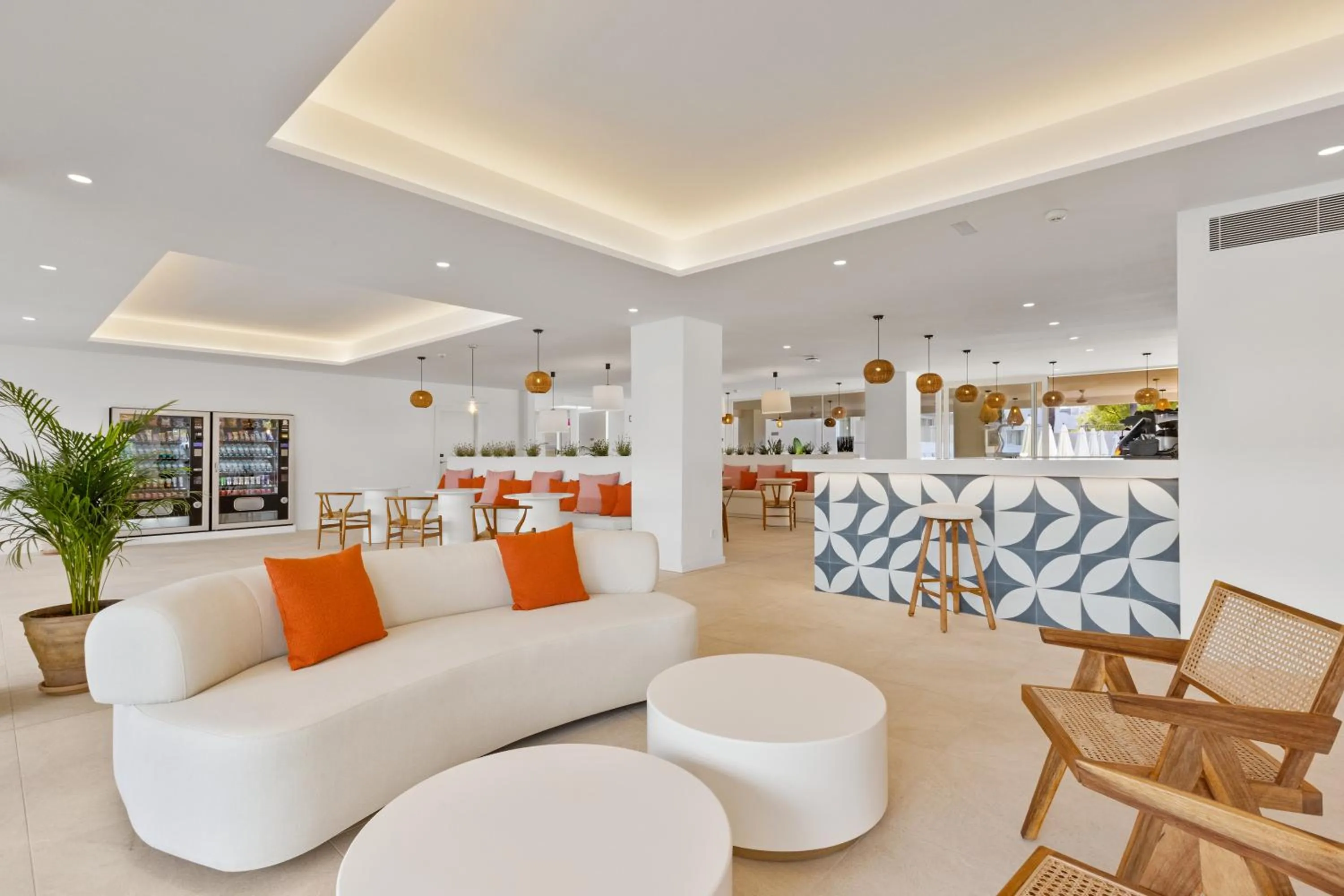 Lounge or bar in Lively Mallorca - Adults Only