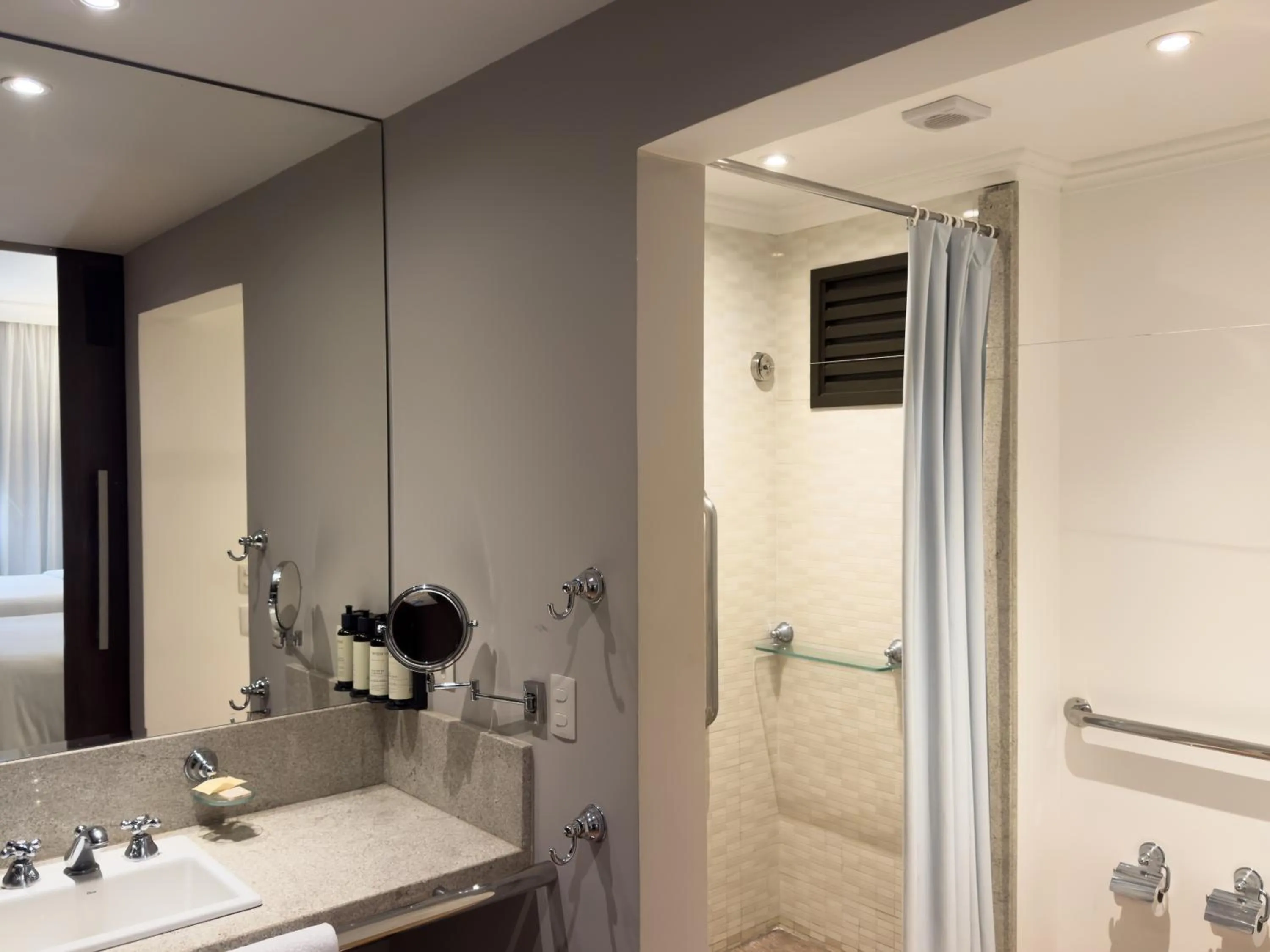 Shower in Wish Foz do Iguaçu