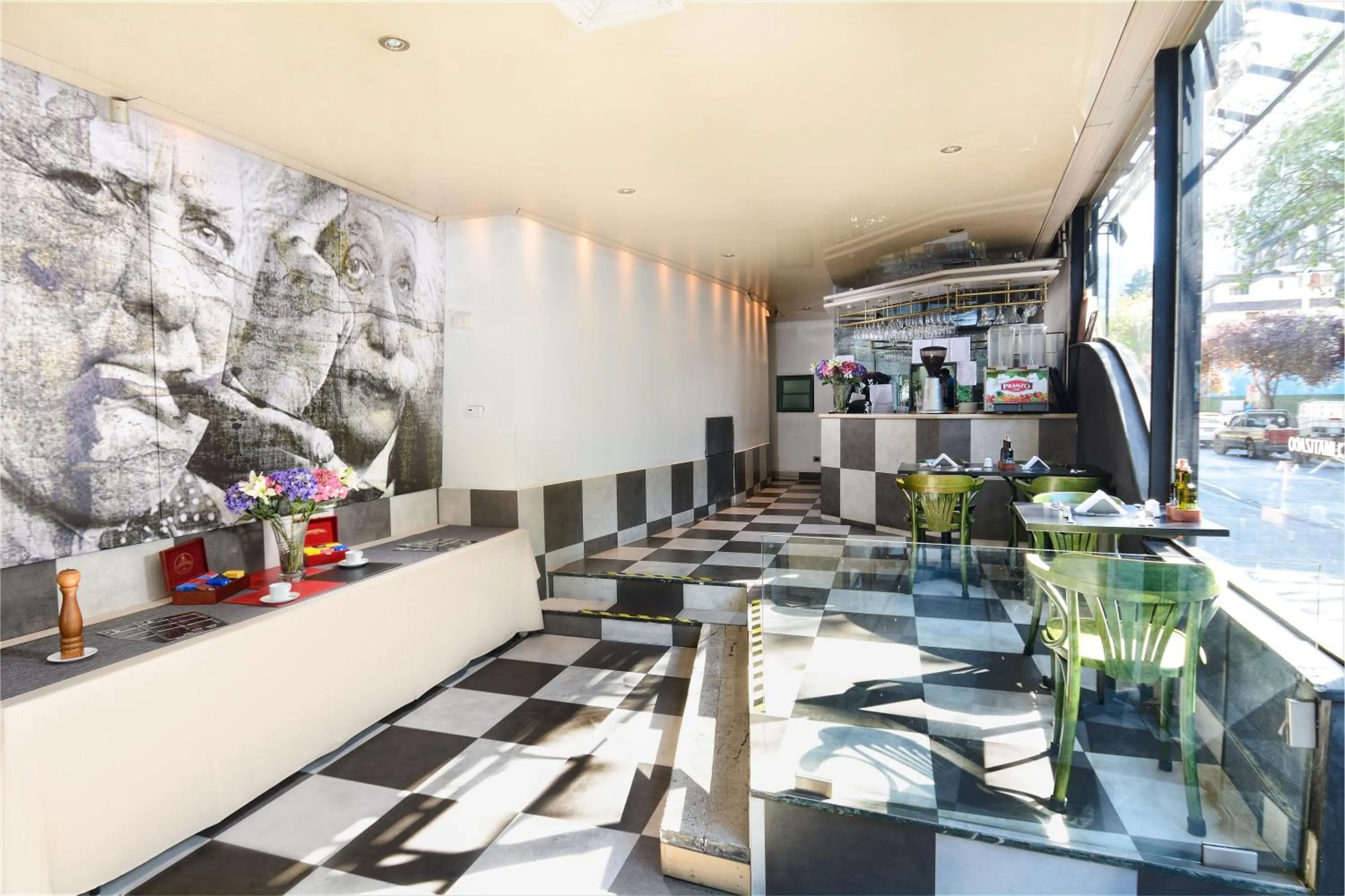 Restaurant/places to eat in Hotel Eurotel Providencia